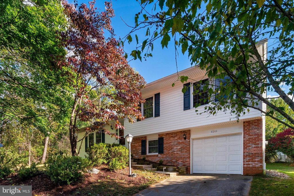 Photo of 9244 Brush Run, COLUMBIA, MD 21045 (MLS # MDHW2060798)