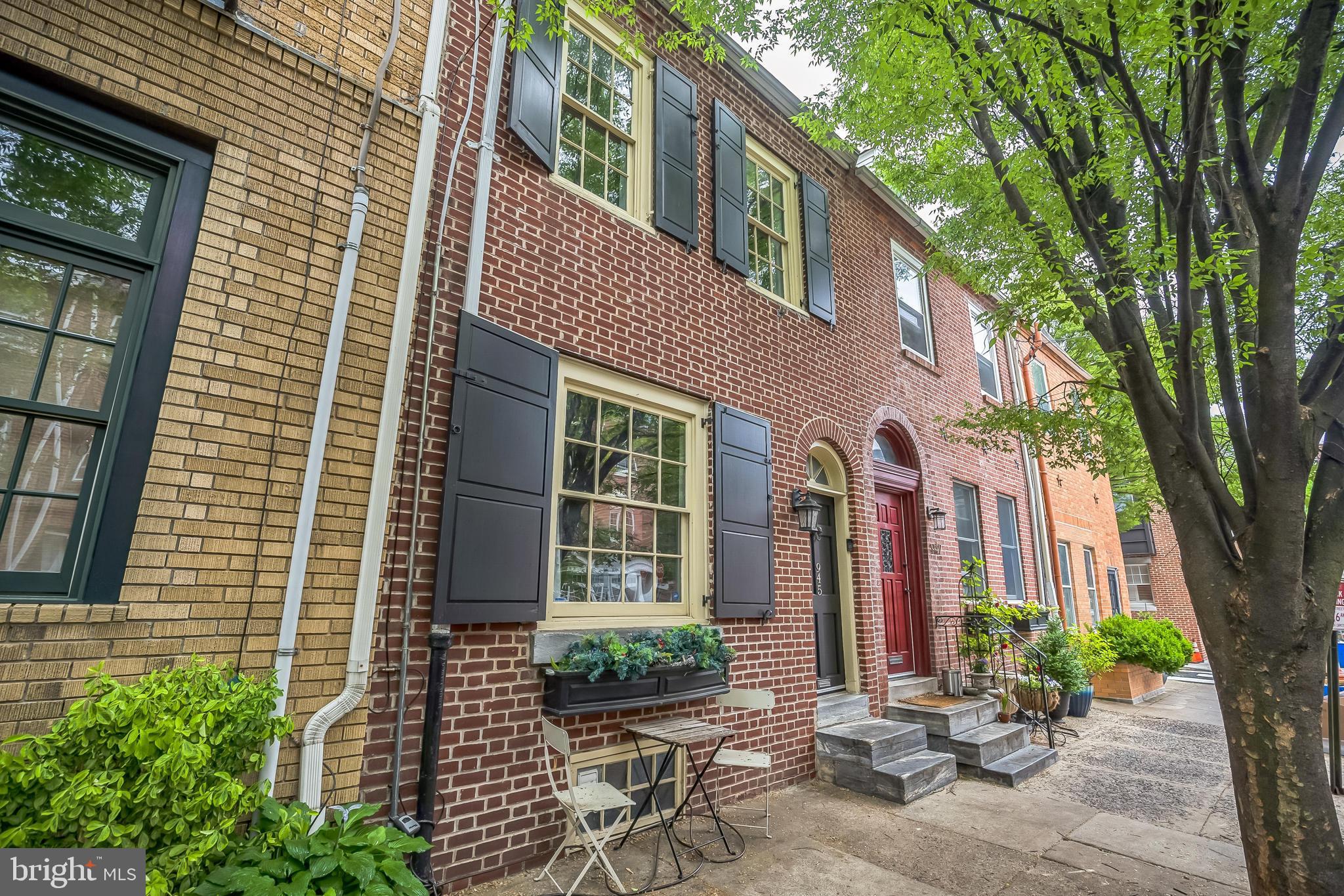 945 S 2ND STREET