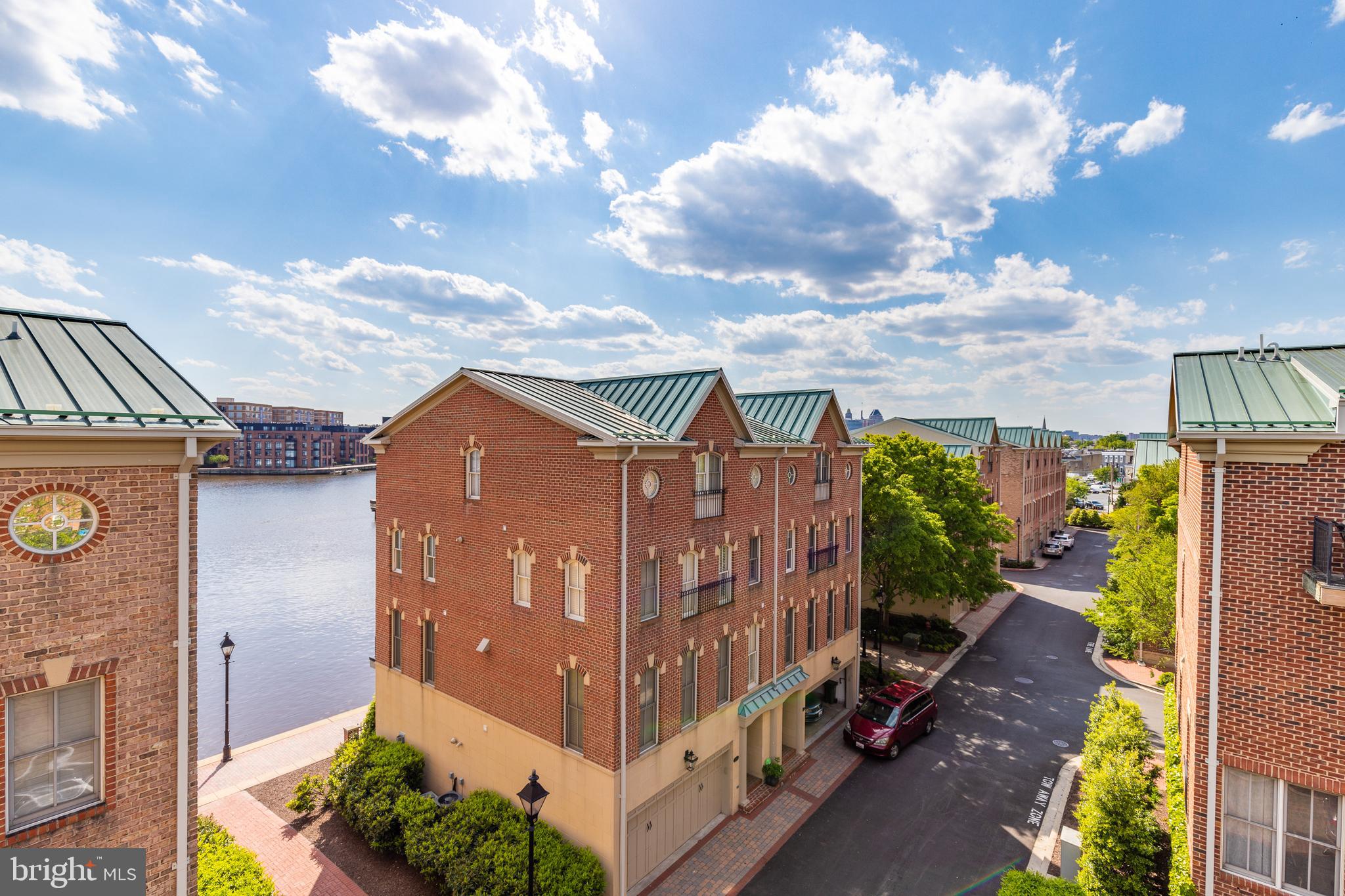 NORTH SHORE - Residential