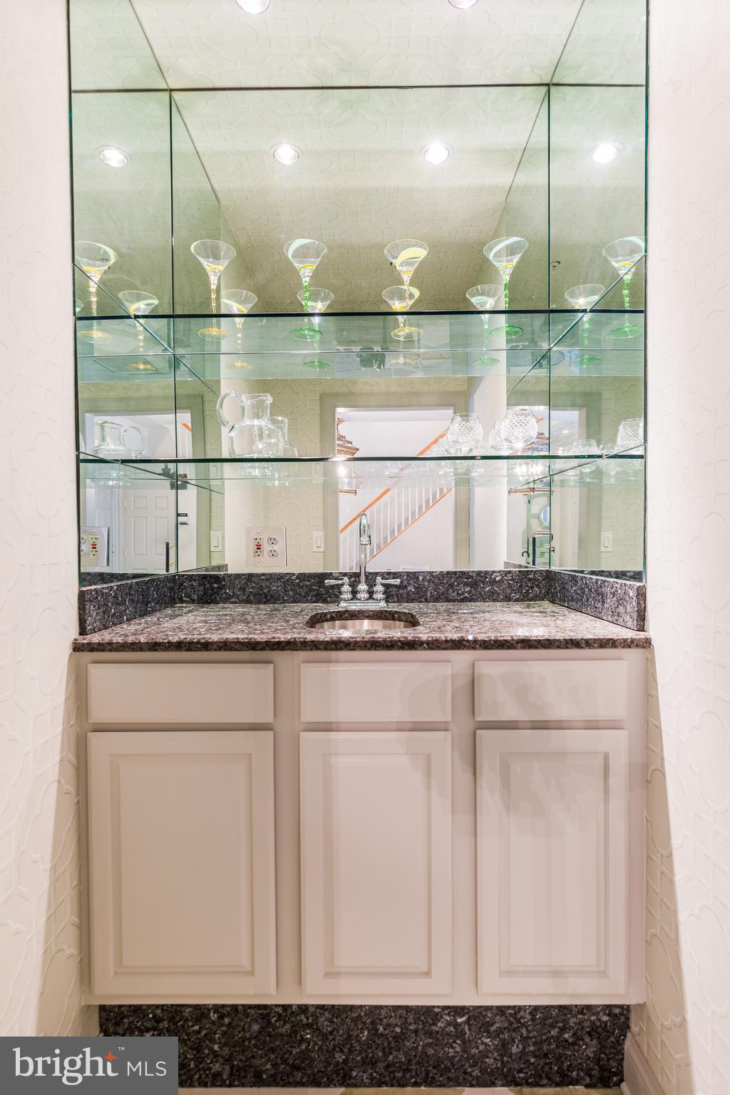 NORTH SHORE - Residential