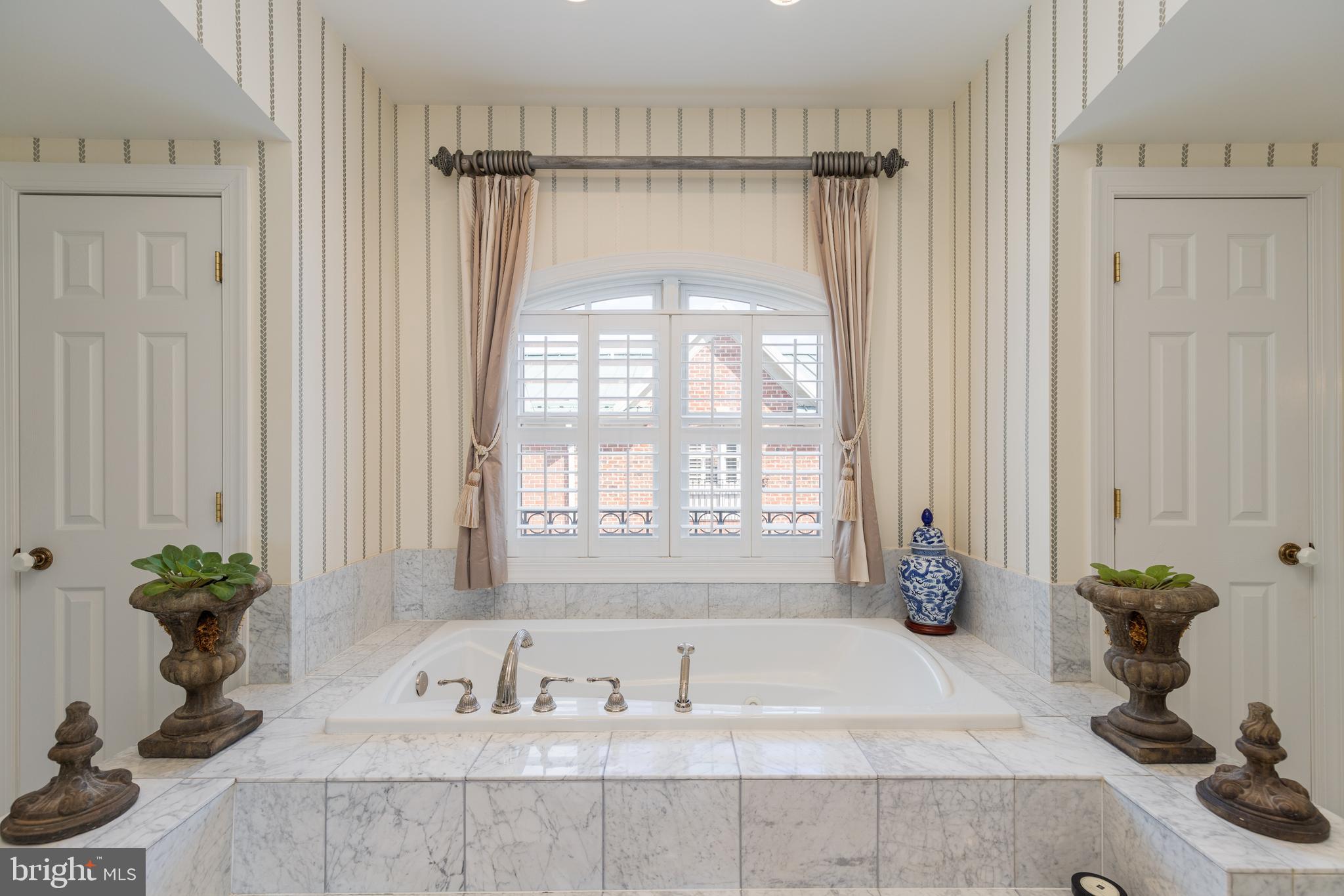 NORTH SHORE - Residential