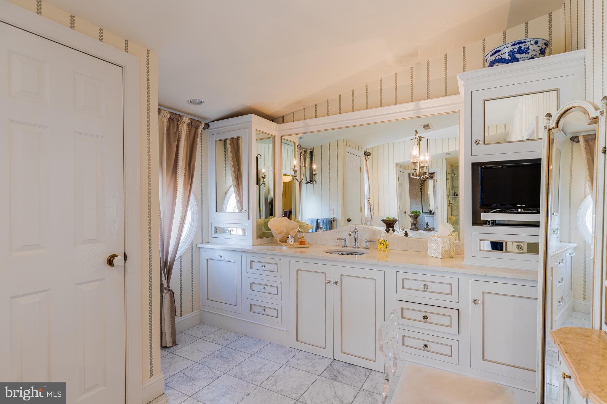 NORTH SHORE - Residential