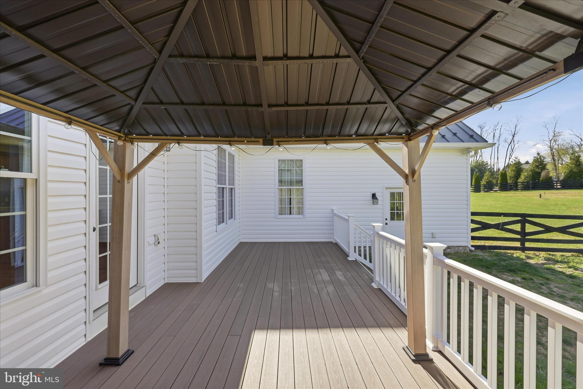 DEHAVELAND ESTATES - Residential