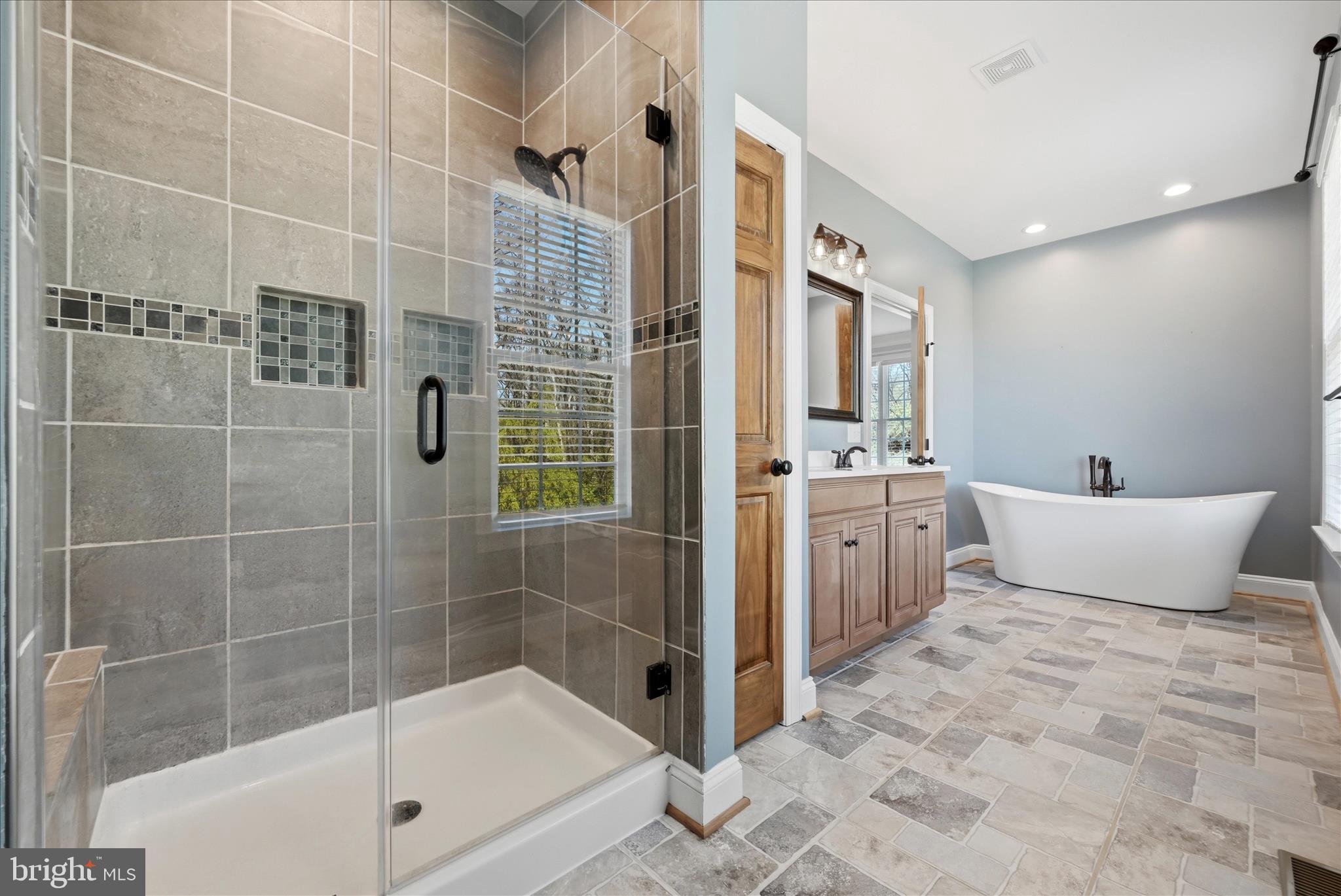 DEHAVELAND ESTATES - Residential