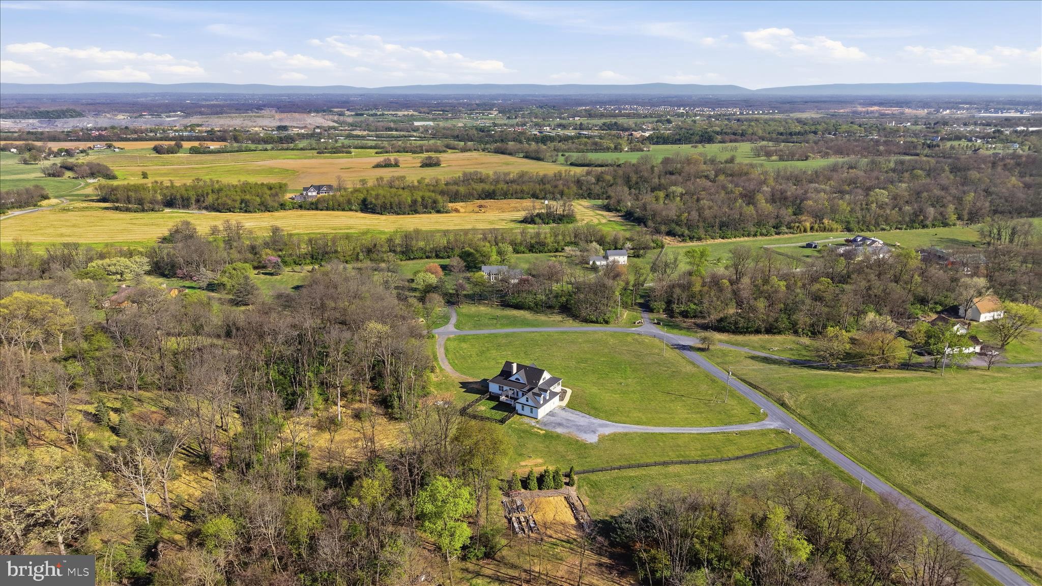 DEHAVELAND ESTATES - Residential