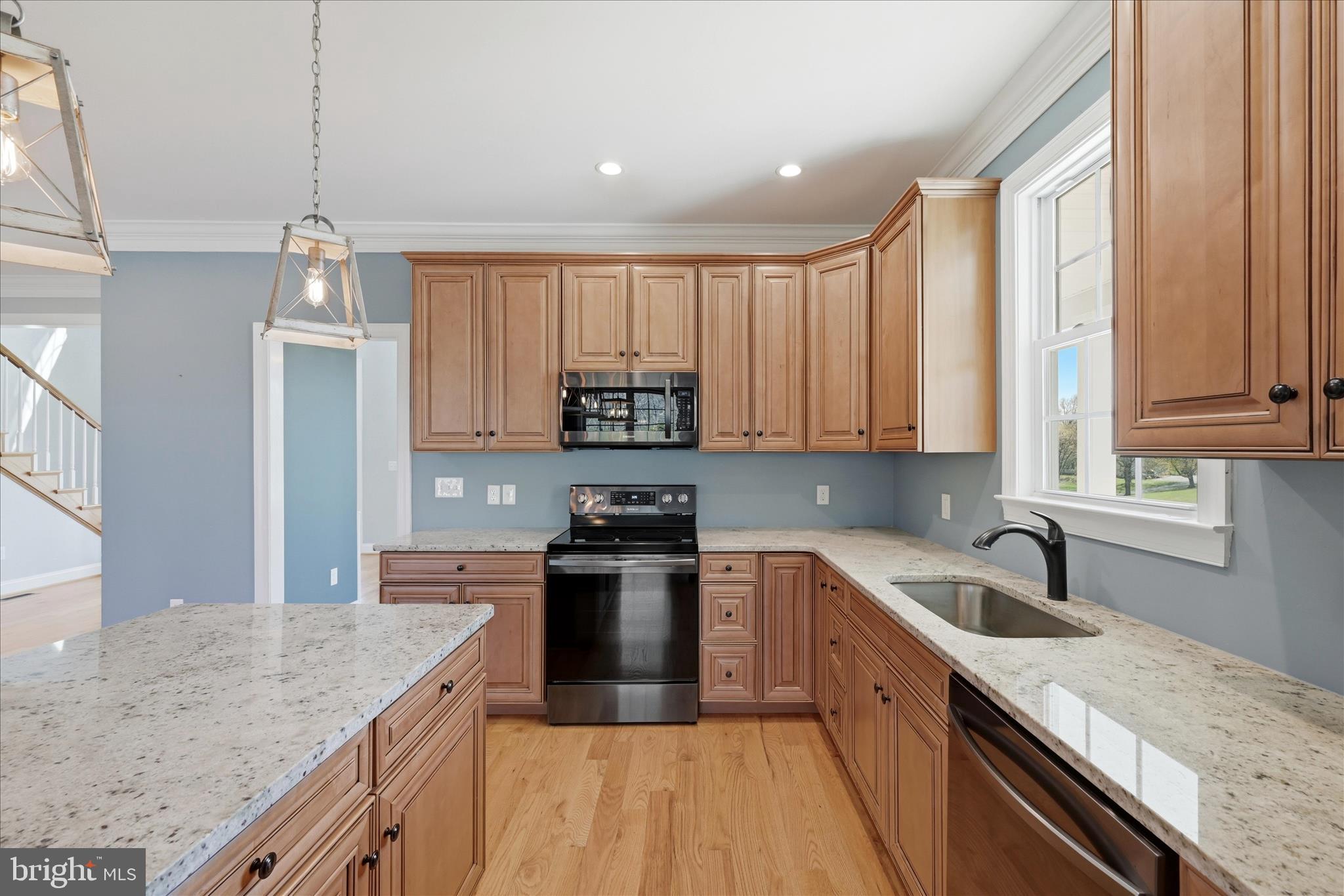 DEHAVELAND ESTATES - Residential