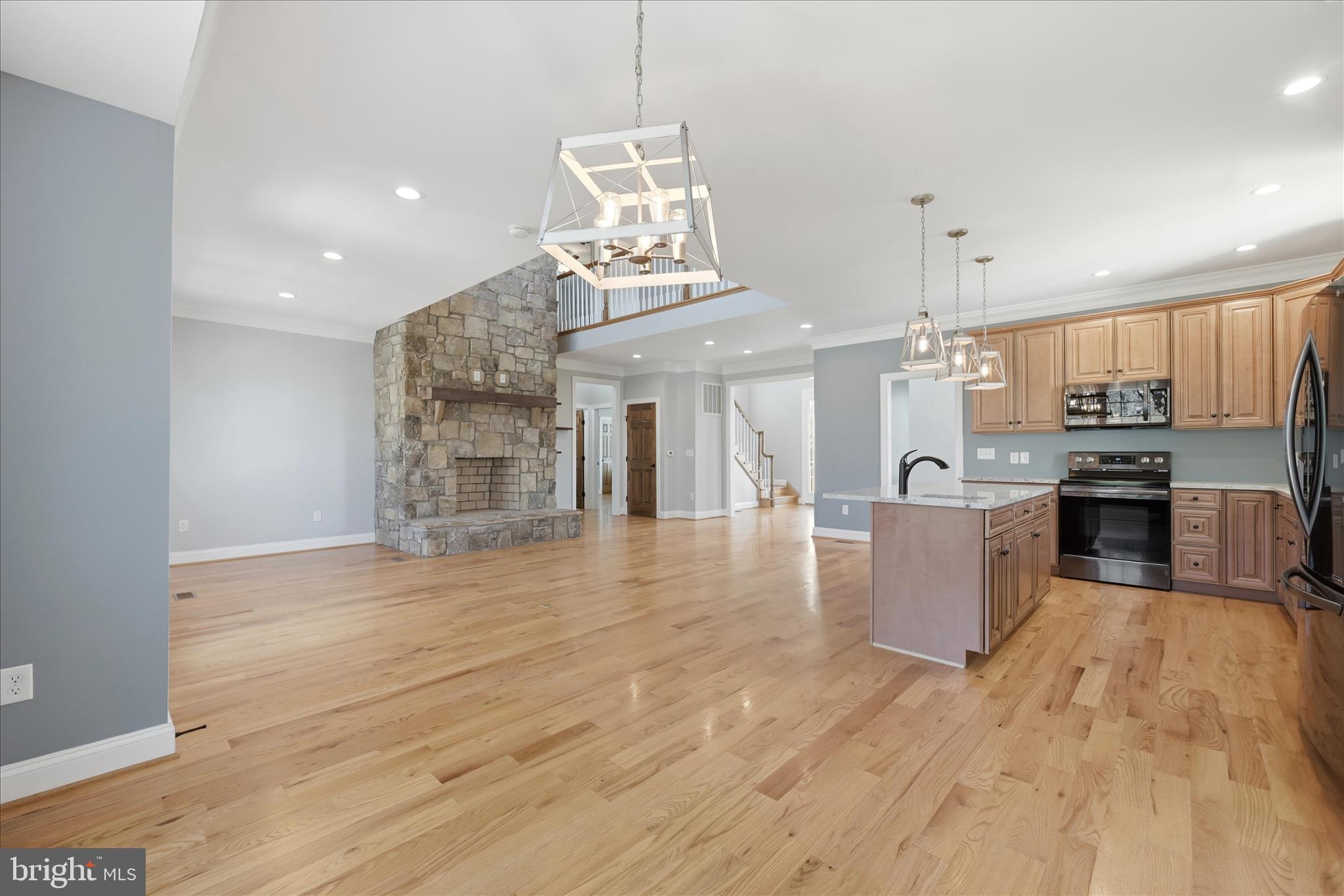 DEHAVELAND ESTATES - Residential