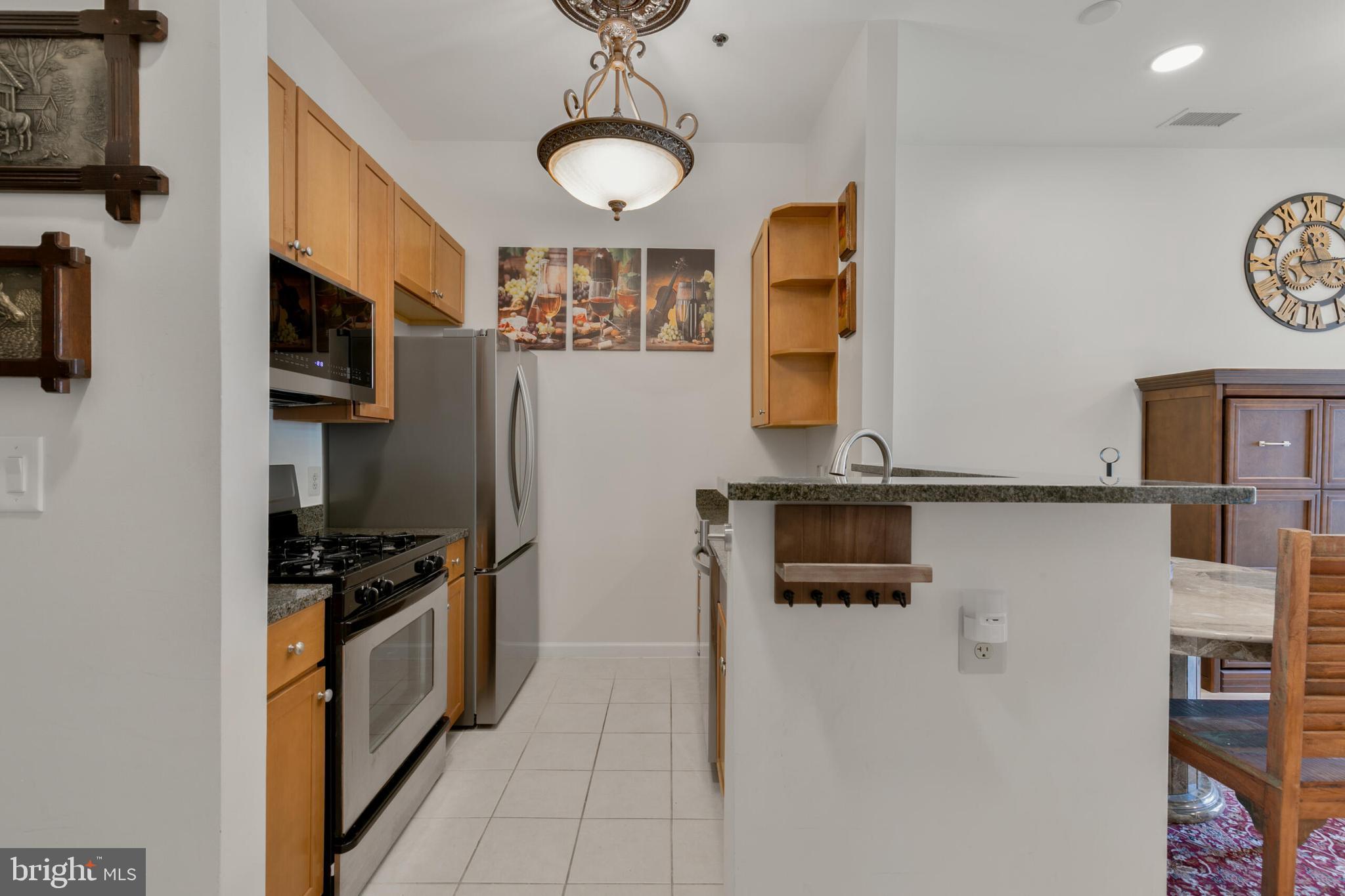 THE ROYALTON - Residential Lease