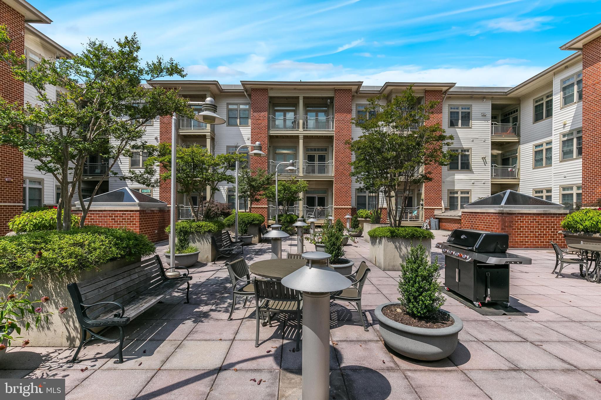 THE ROYALTON - Residential Lease