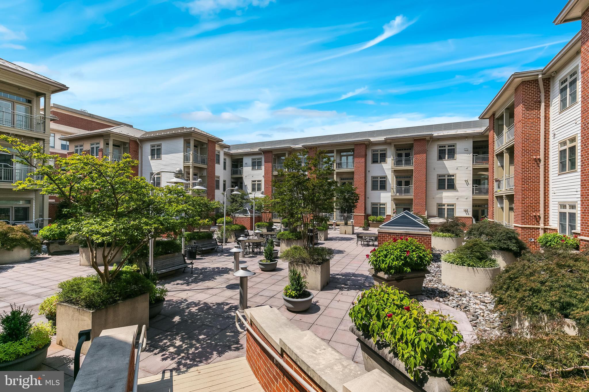 THE ROYALTON - Residential Lease