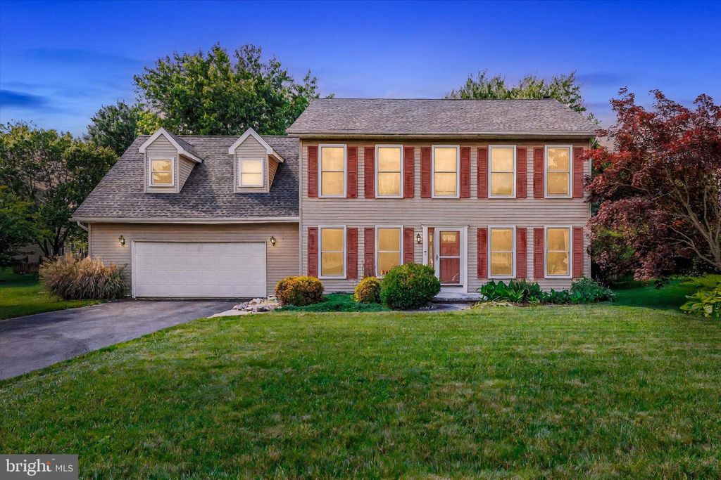 Photo of 3615 Pleasant Valley Road, YORK, PA 17406 (MLS # PAYK2090896)