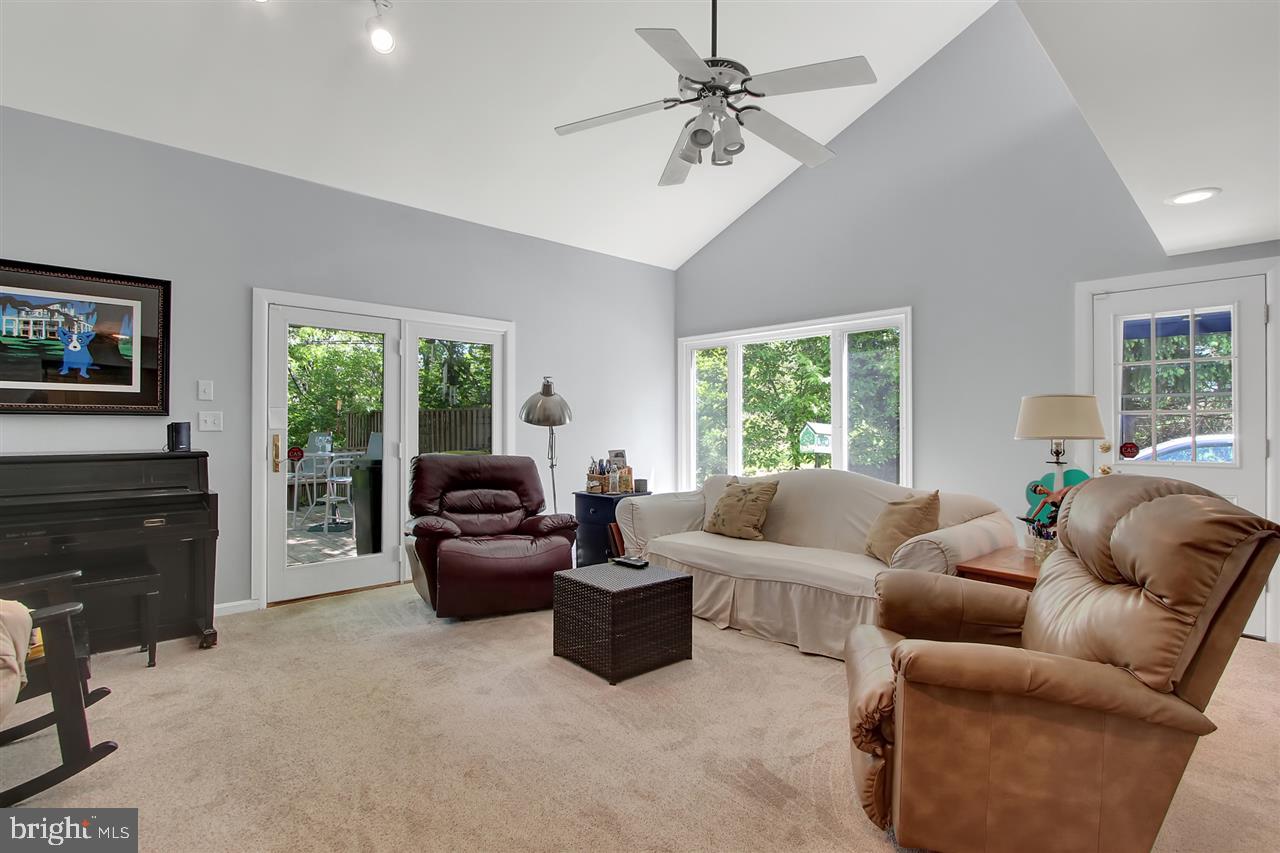 GREEN RIDGE FARMS - Residential