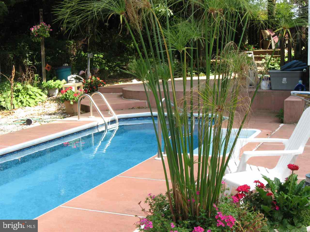 GREEN RIDGE FARMS - Residential