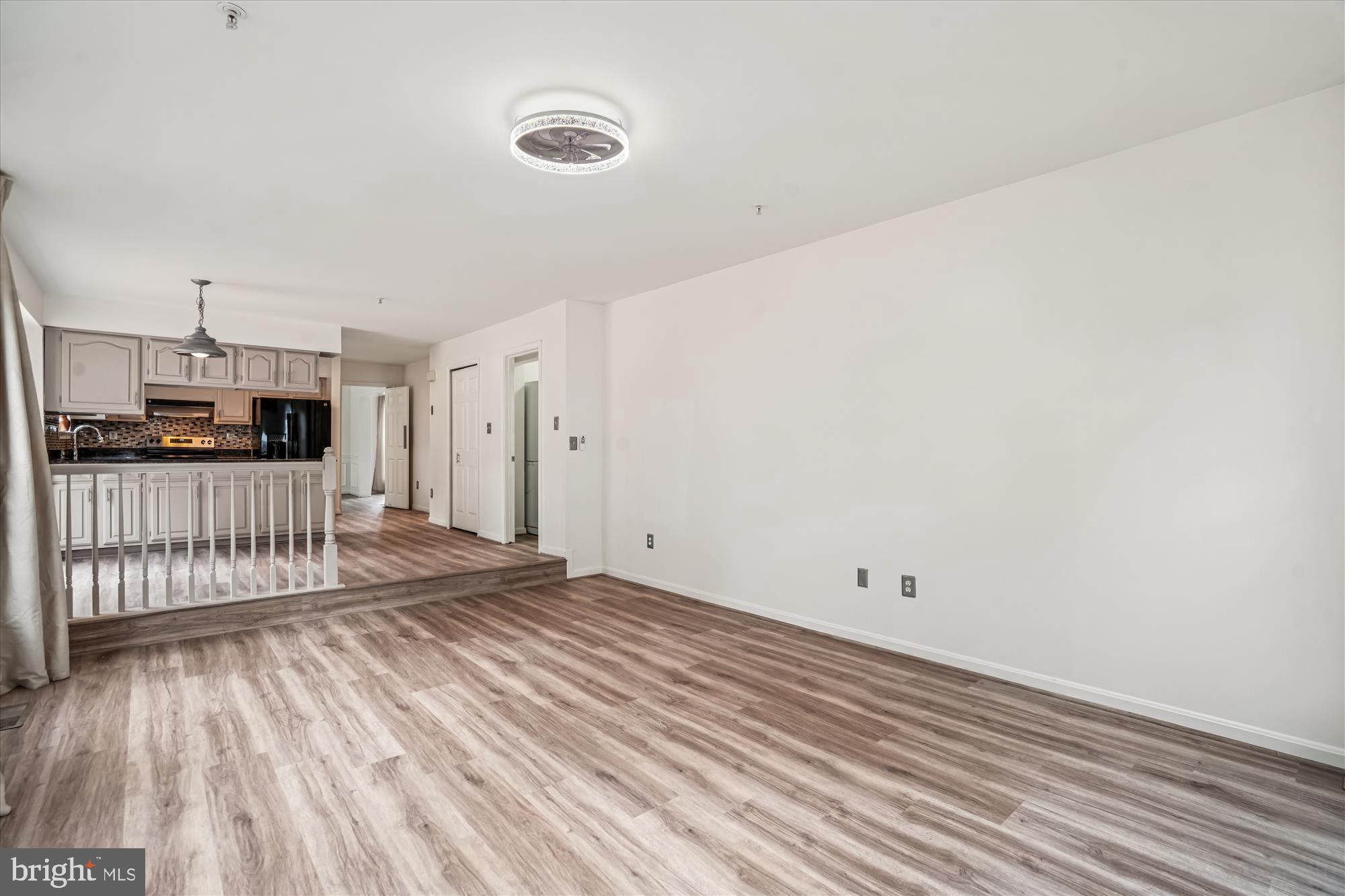 HOLLY HILL FARM - Residential