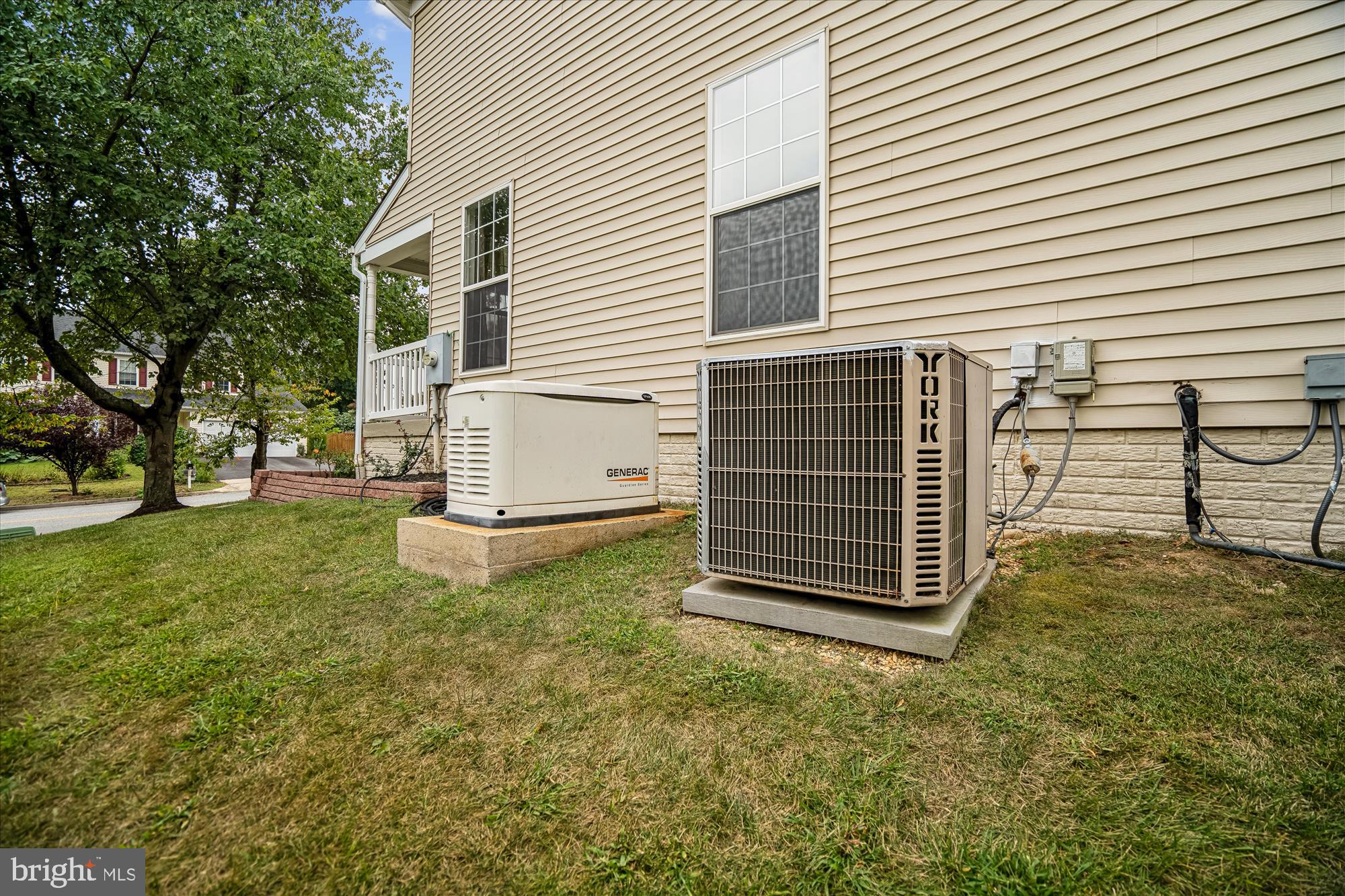 HOLLY HILL FARM - Residential