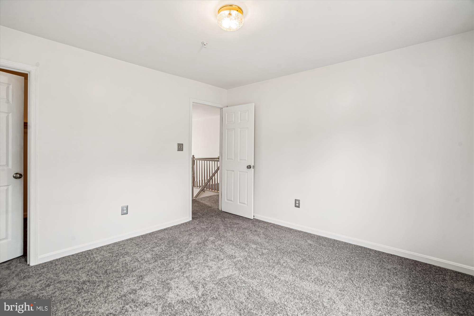 HOLLY HILL FARM - Residential