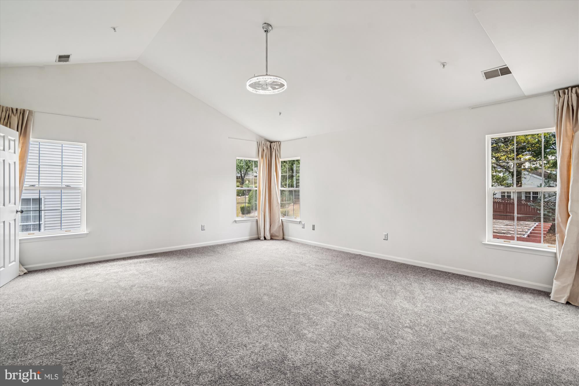 HOLLY HILL FARM - Residential