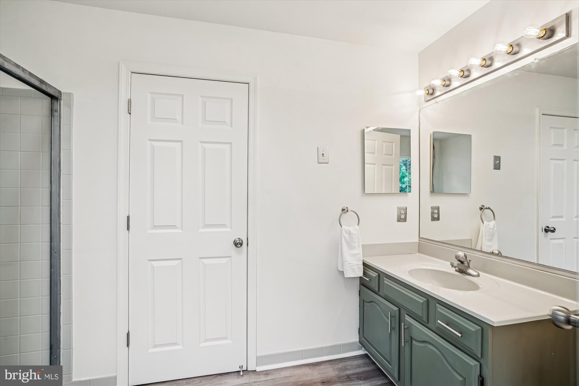 HOLLY HILL FARM - Residential