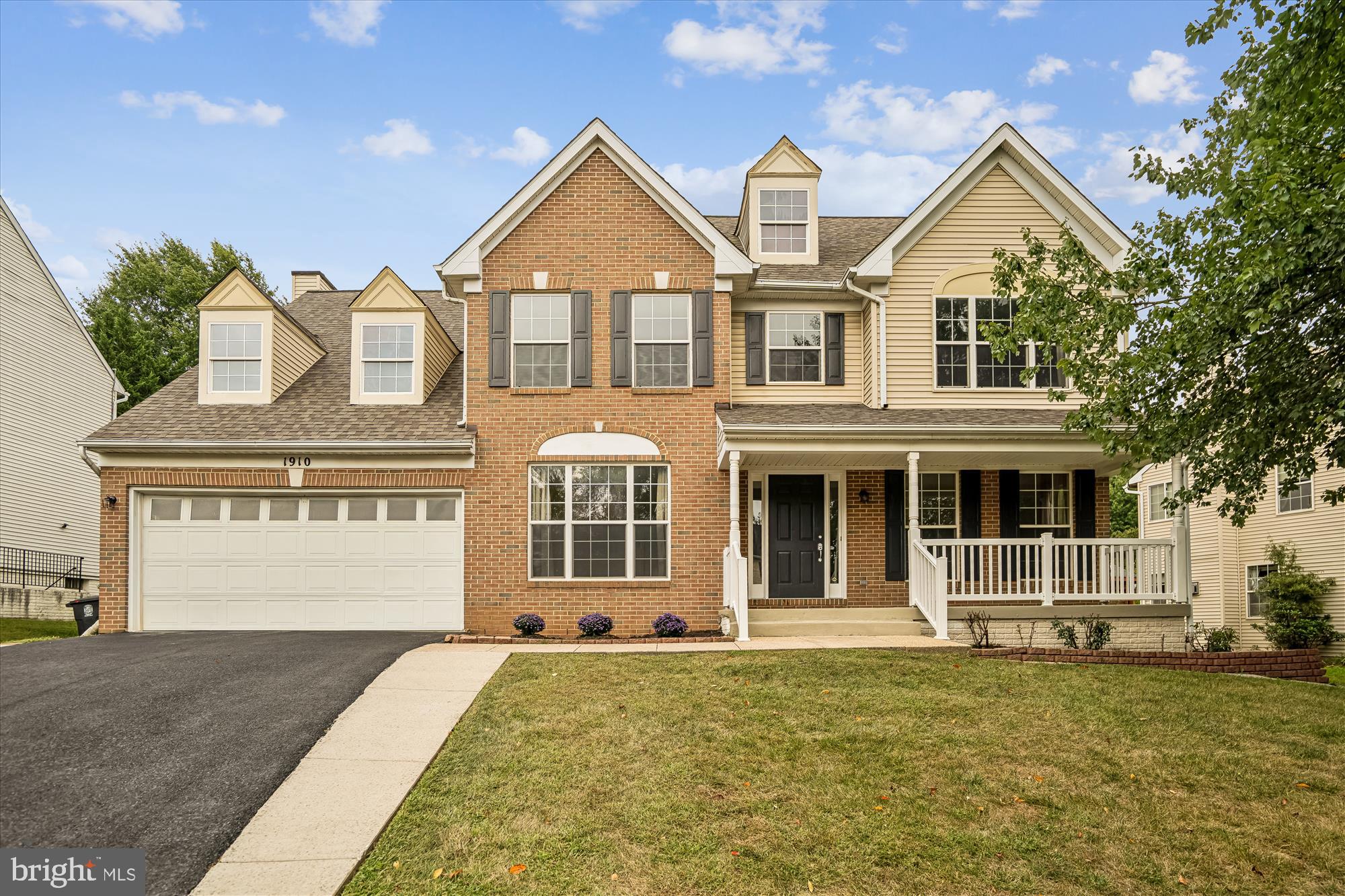 HOLLY HILL FARM - Residential