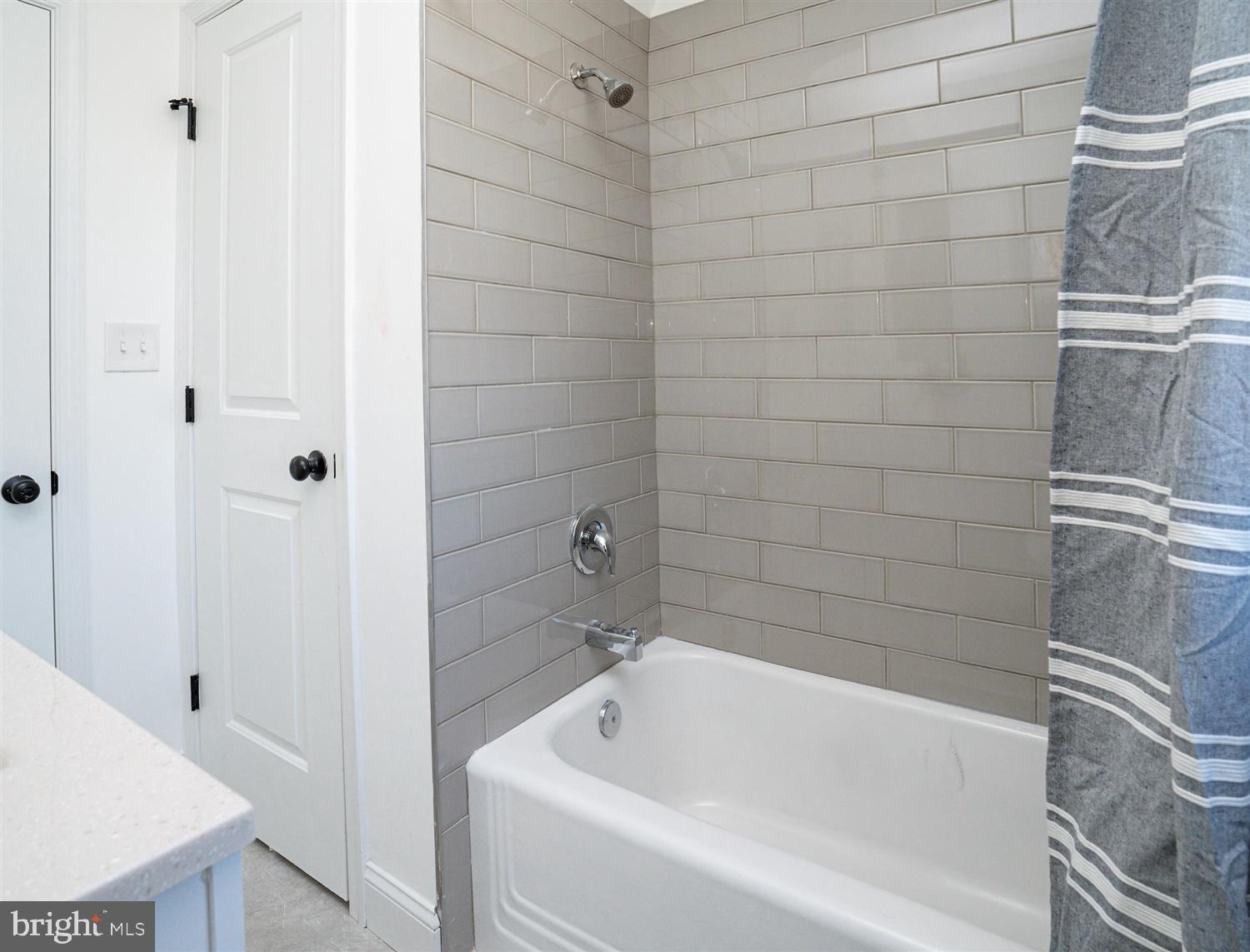 WAVERLY - Residential