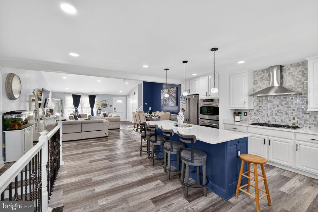 Photo of 74 Yew Road, ESSEX, MD 21221 (MLS # MDBC2149996)