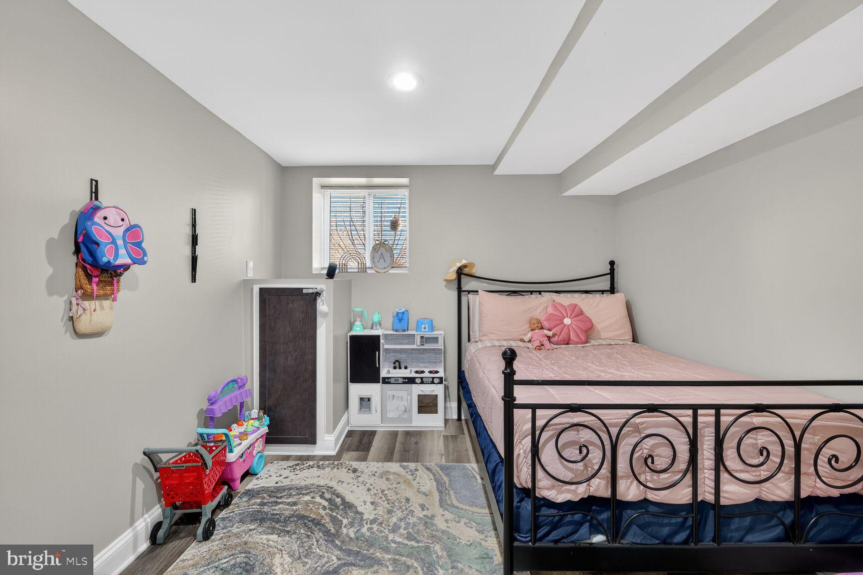 BRIEN RUN VILLAGE - Residential