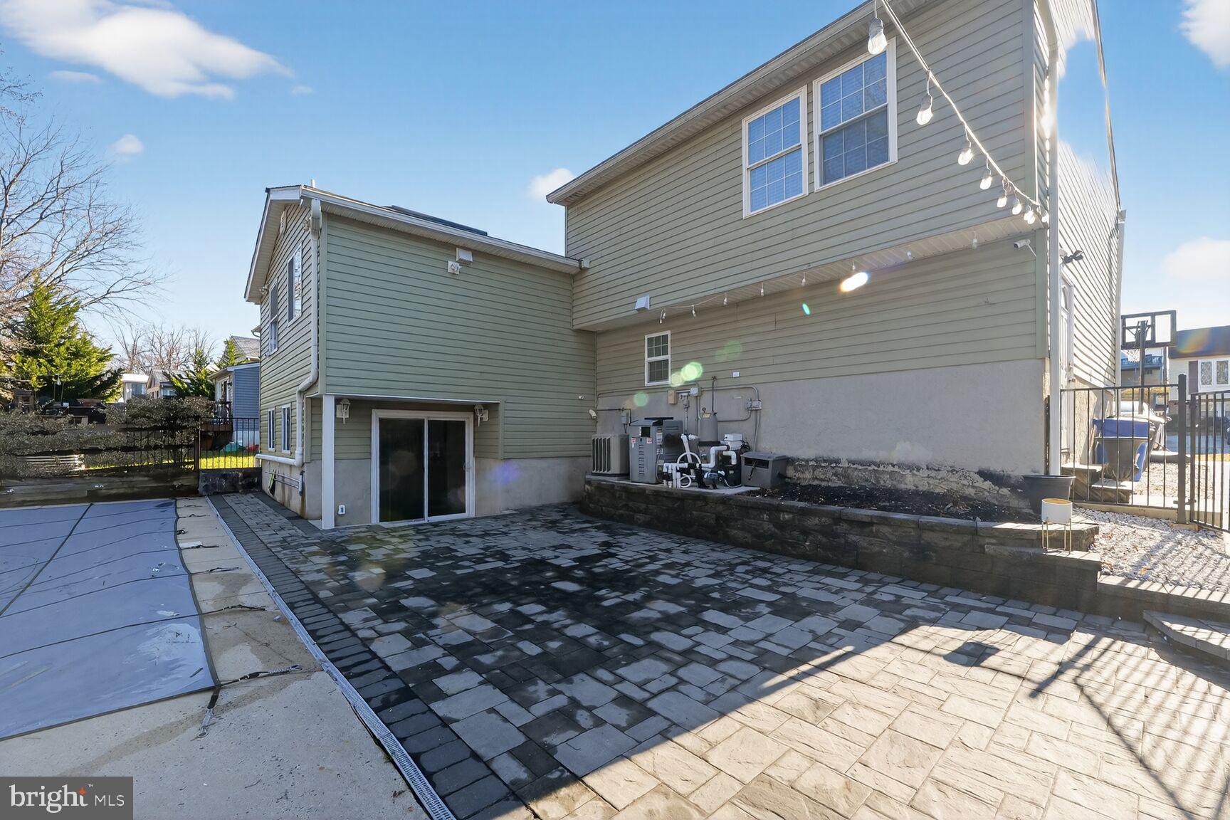 BRIEN RUN VILLAGE - Residential