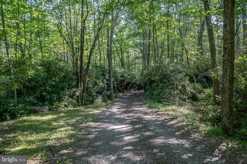 614 GRAYSTONES JERAS RD LOT R-14 ALBRIGHTSVILLE PA 18210