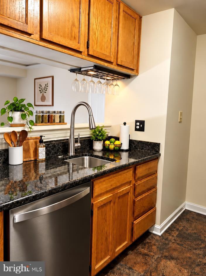 5708 SHADWELL COURT 101