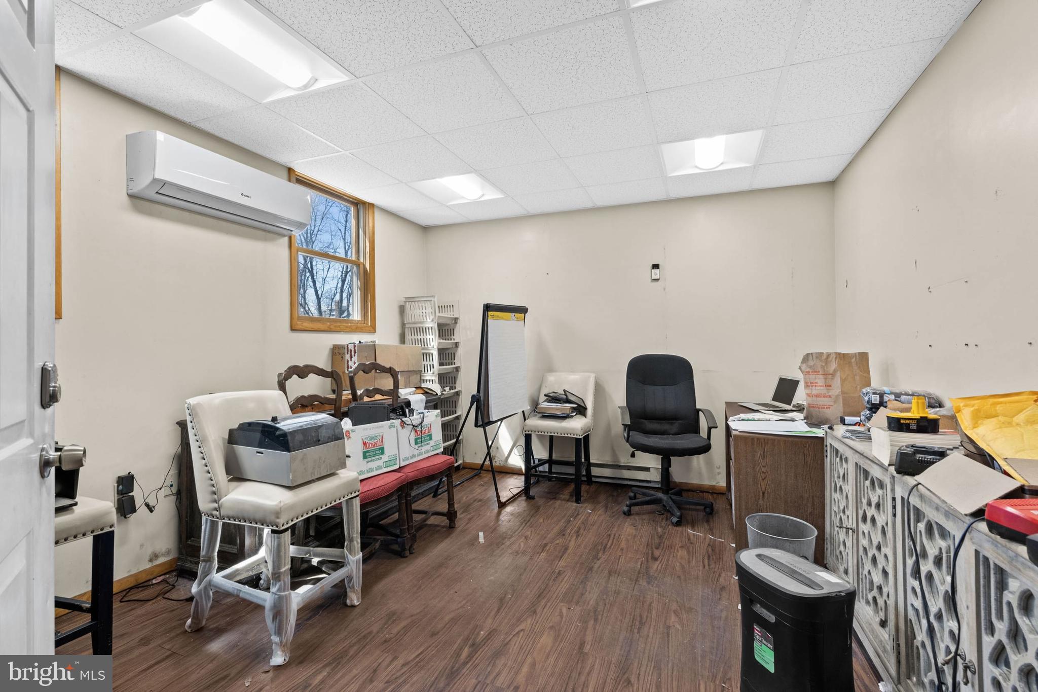 ABINGTON - Commercial Sale