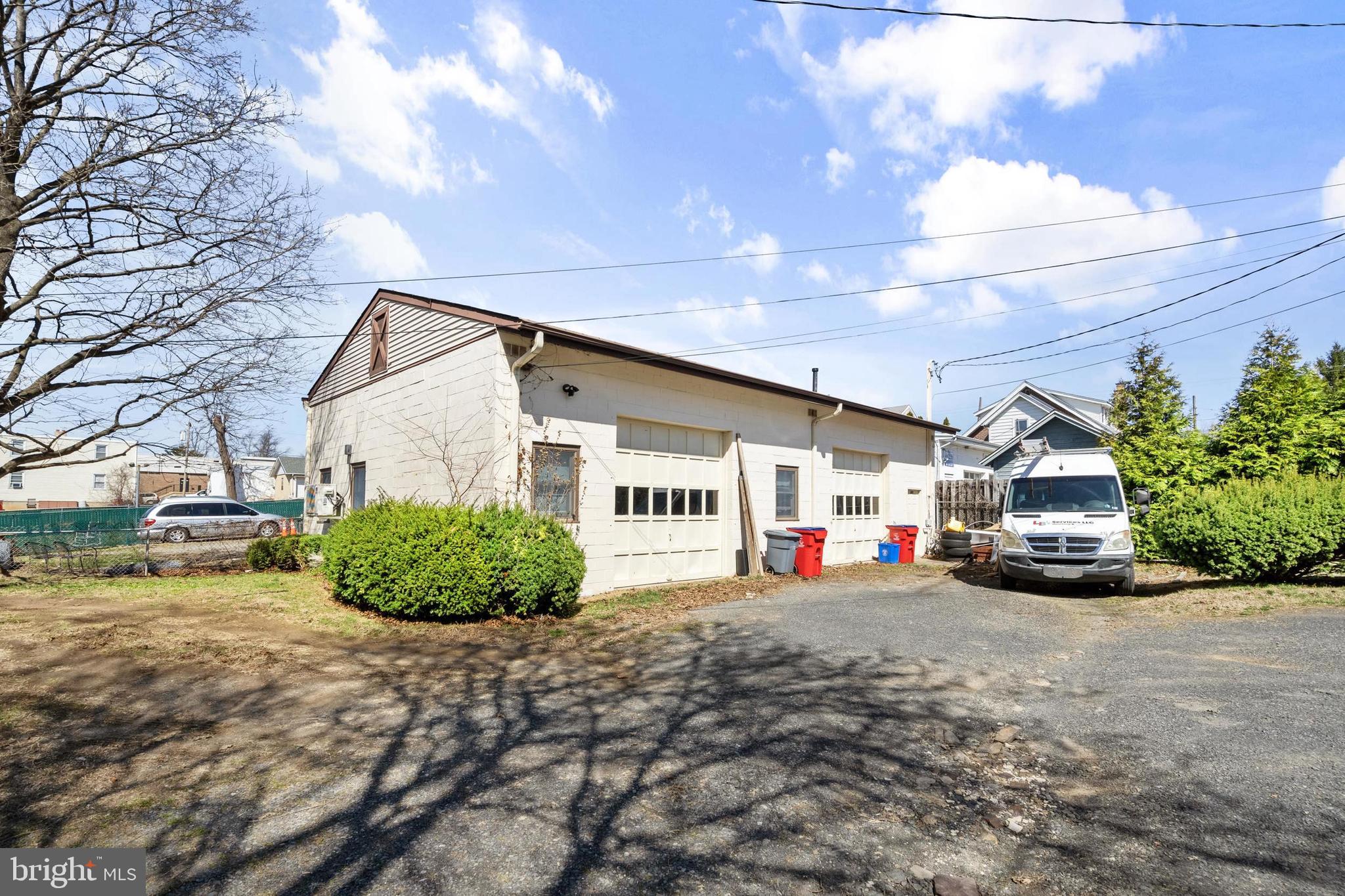 ABINGTON - Commercial Sale