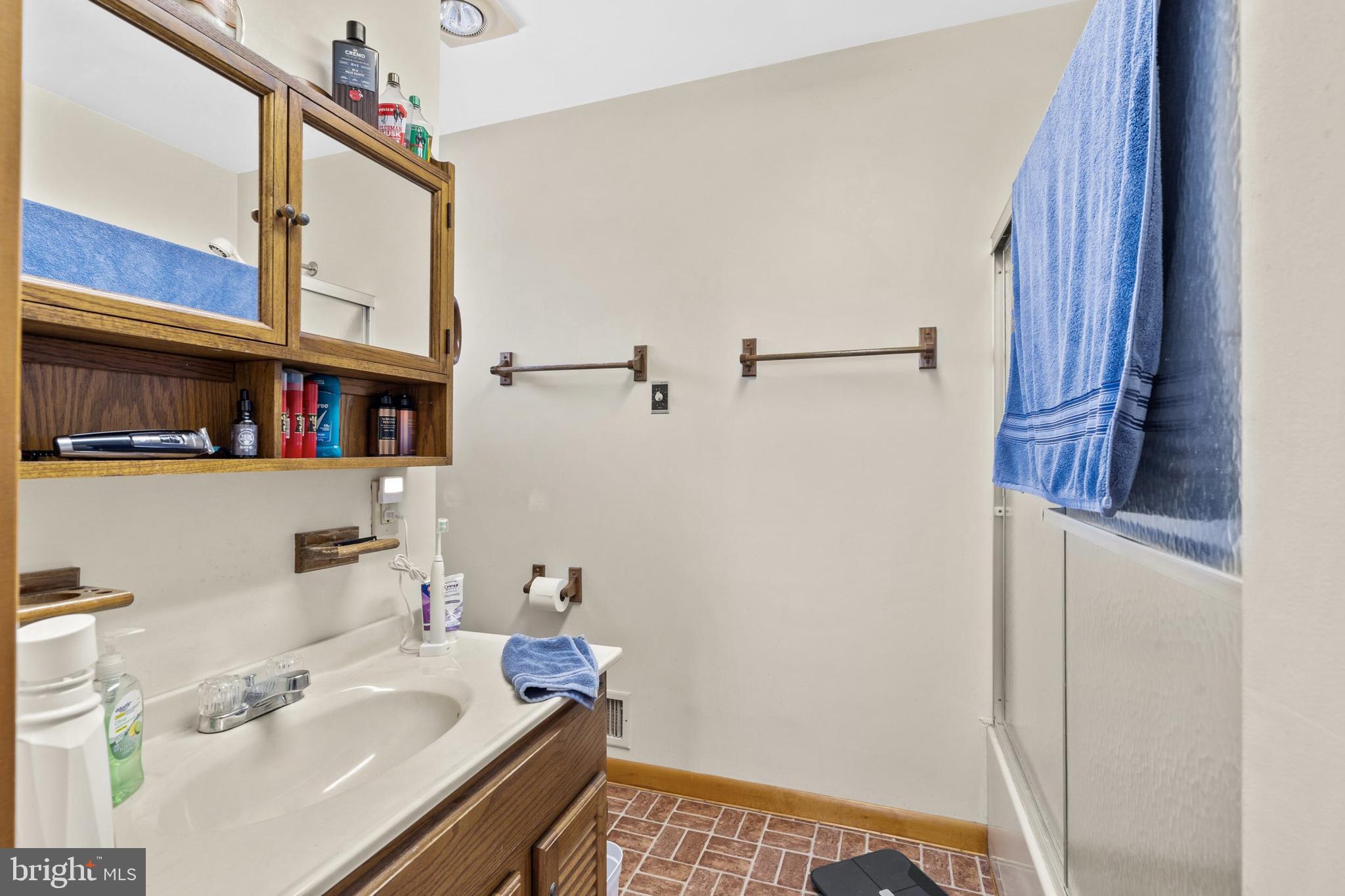 ABINGTON - Commercial Sale