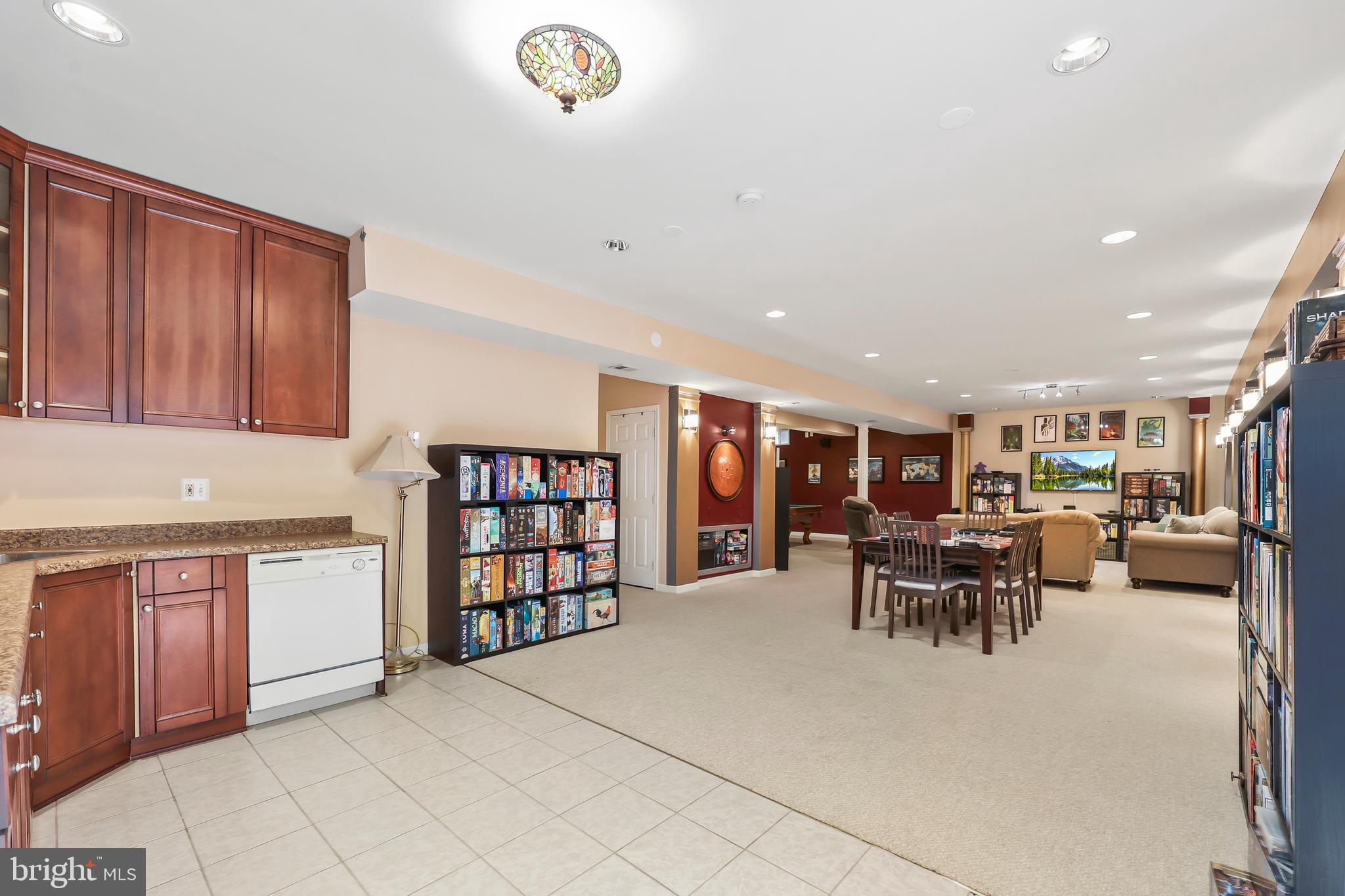 LAUREL HILL LANDBAY - Residential