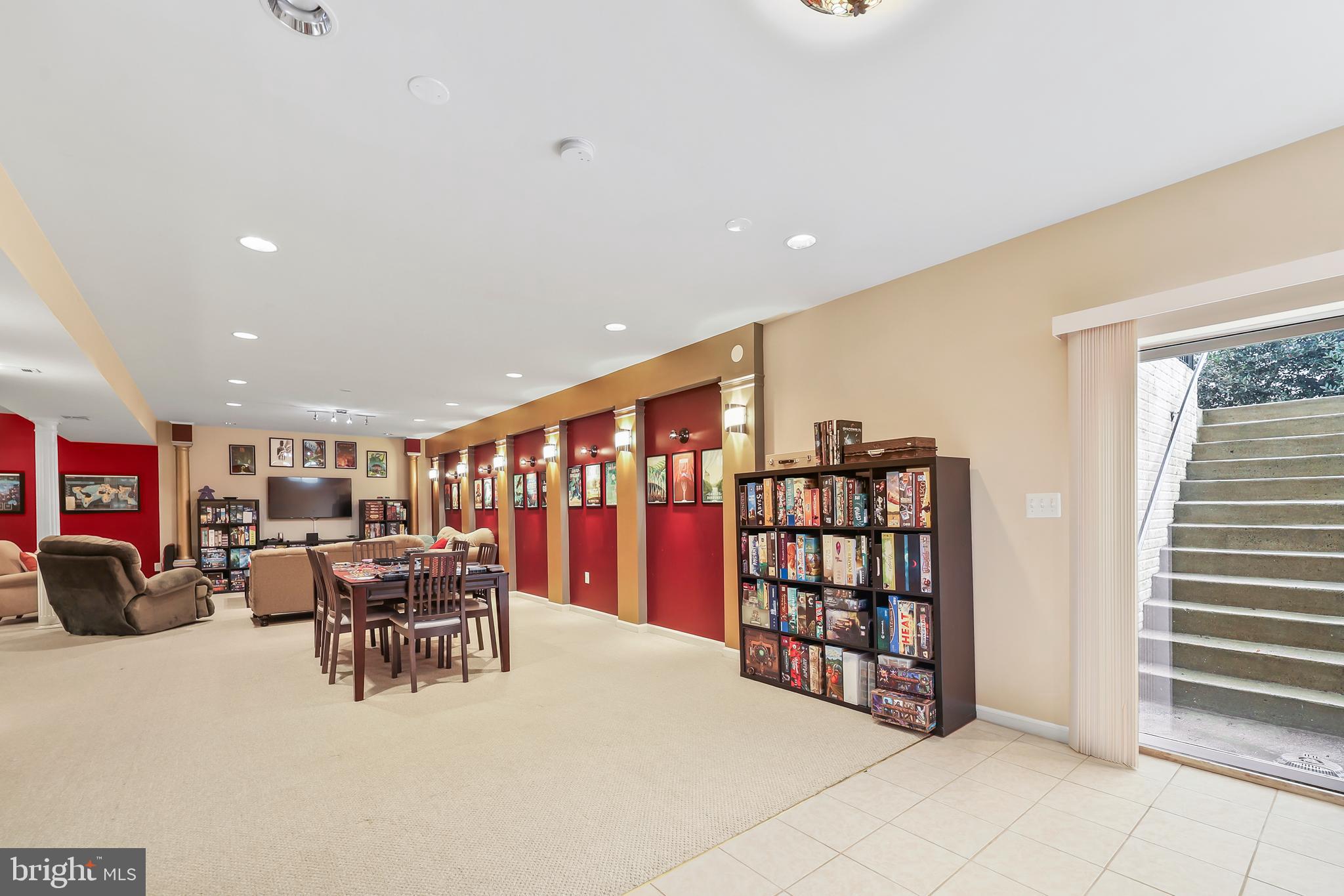 LAUREL HILL LANDBAY - Residential