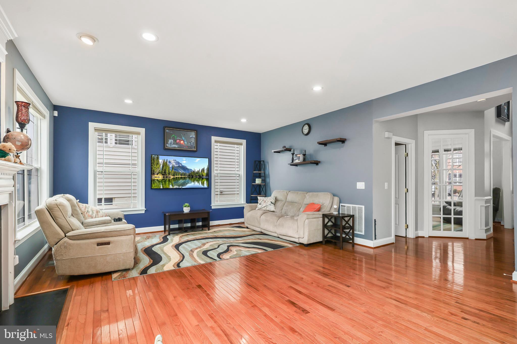 LAUREL HILL LANDBAY - Residential