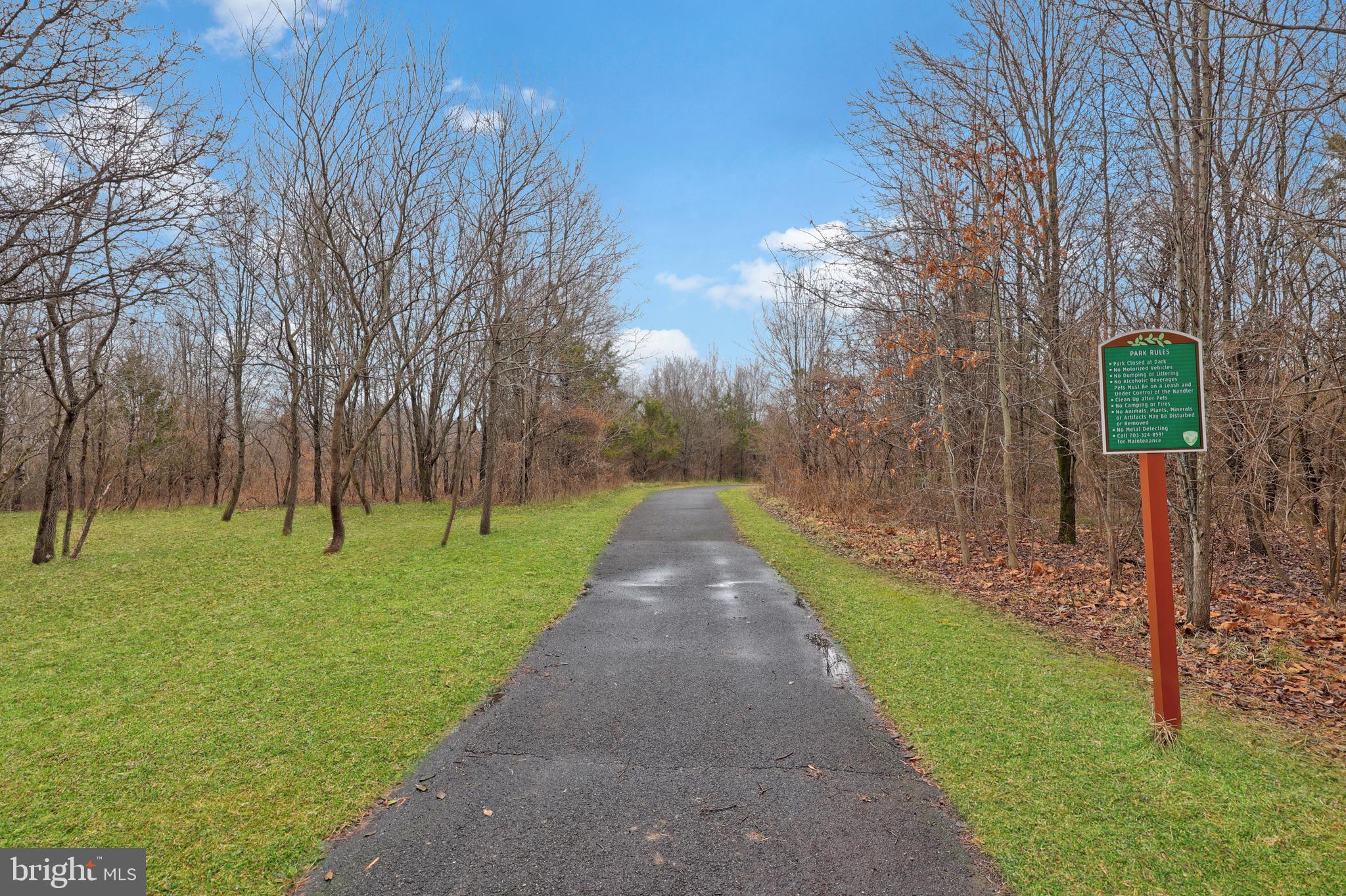 LAUREL HILL LANDBAY - Residential