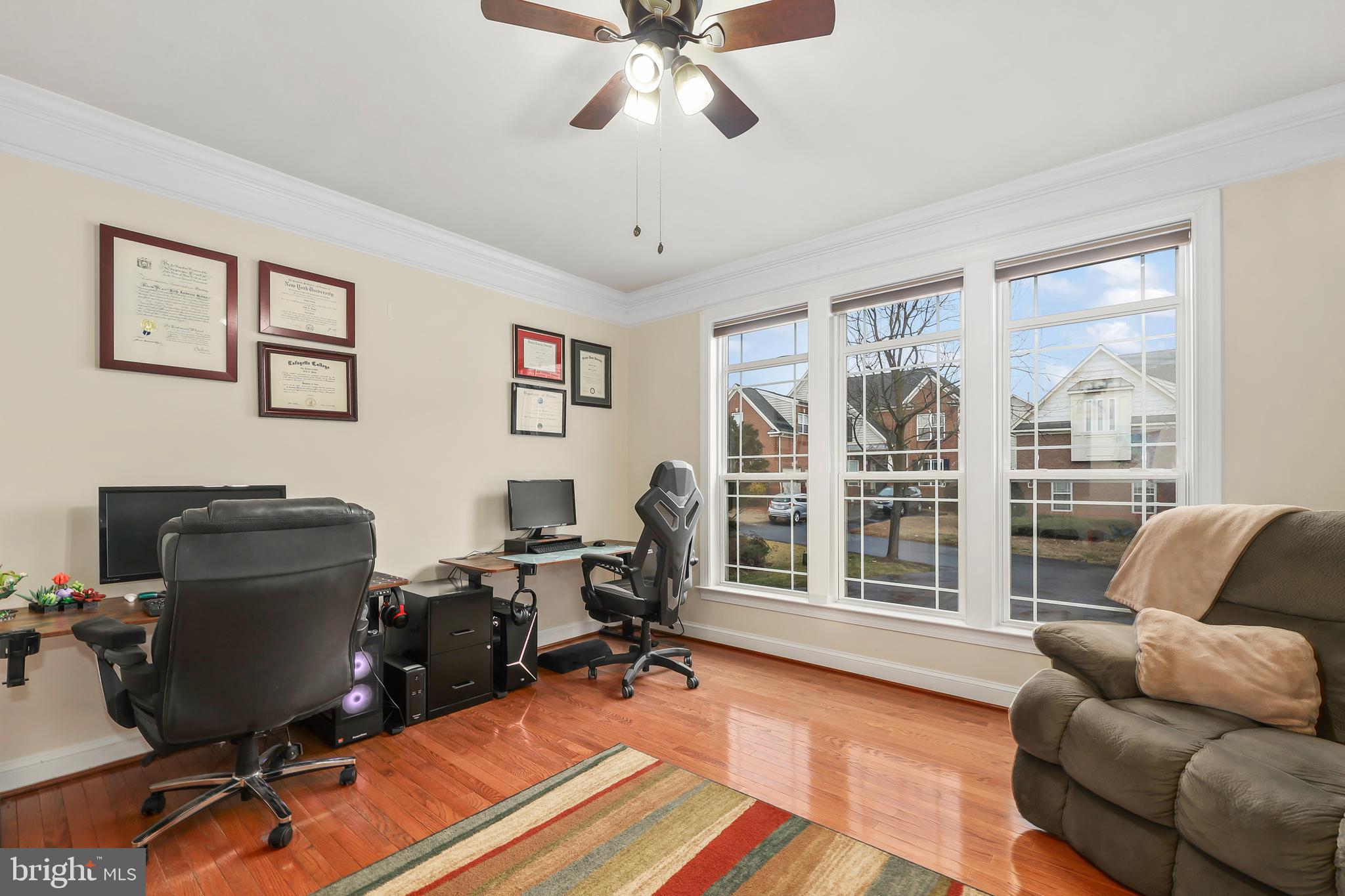 LAUREL HILL LANDBAY - Residential