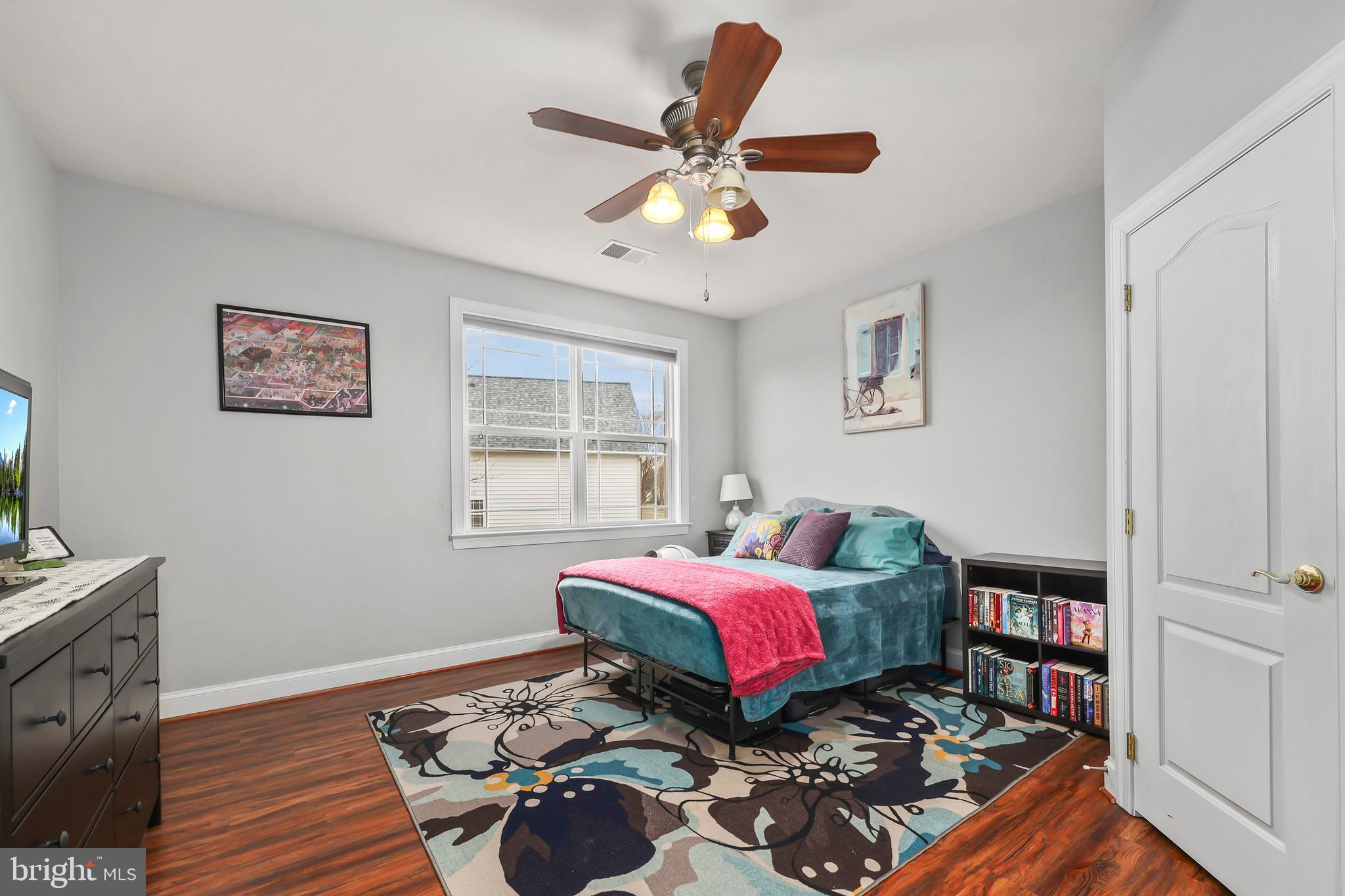 LAUREL HILL LANDBAY - Residential