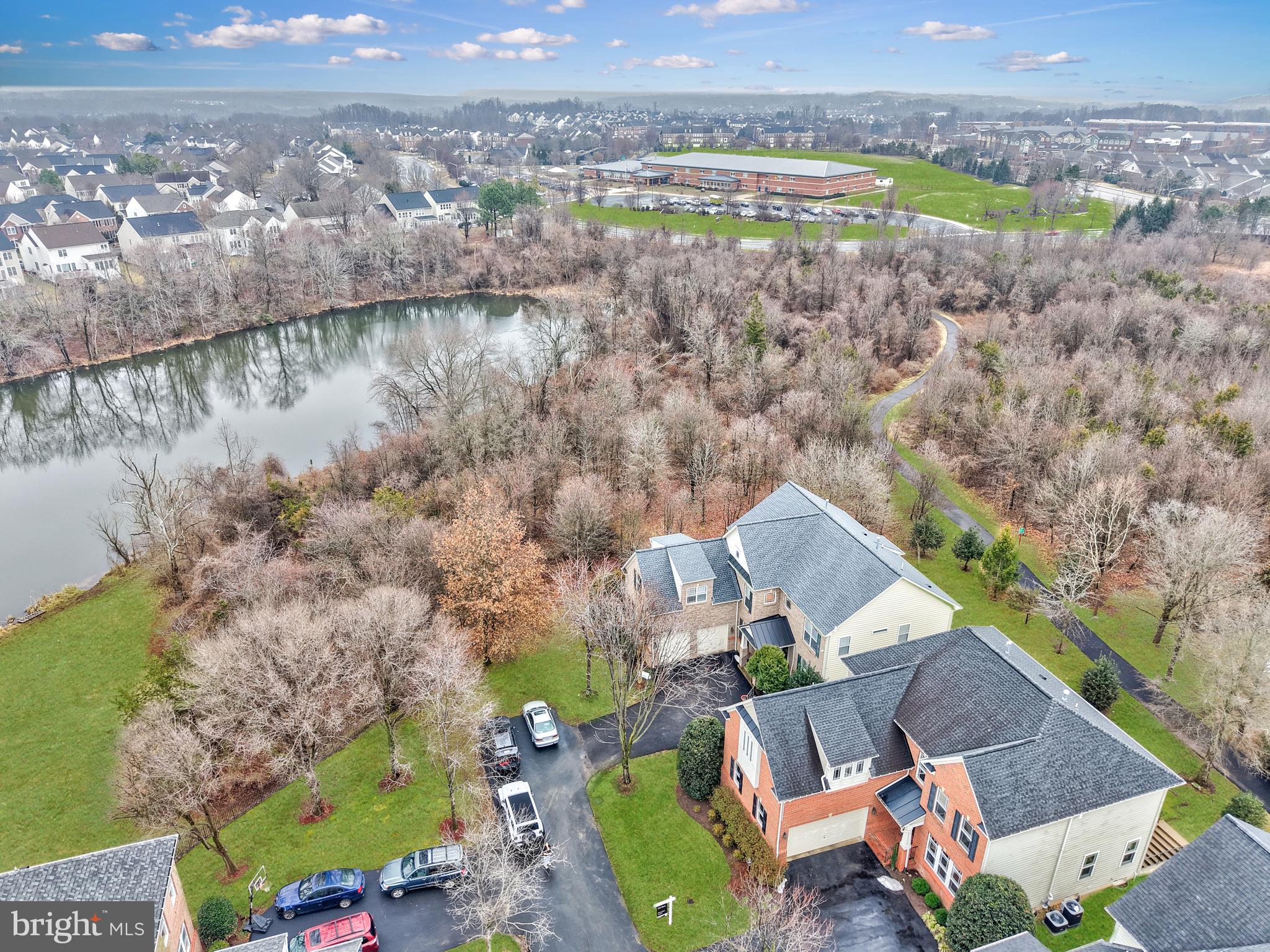 LAUREL HILL LANDBAY - Residential