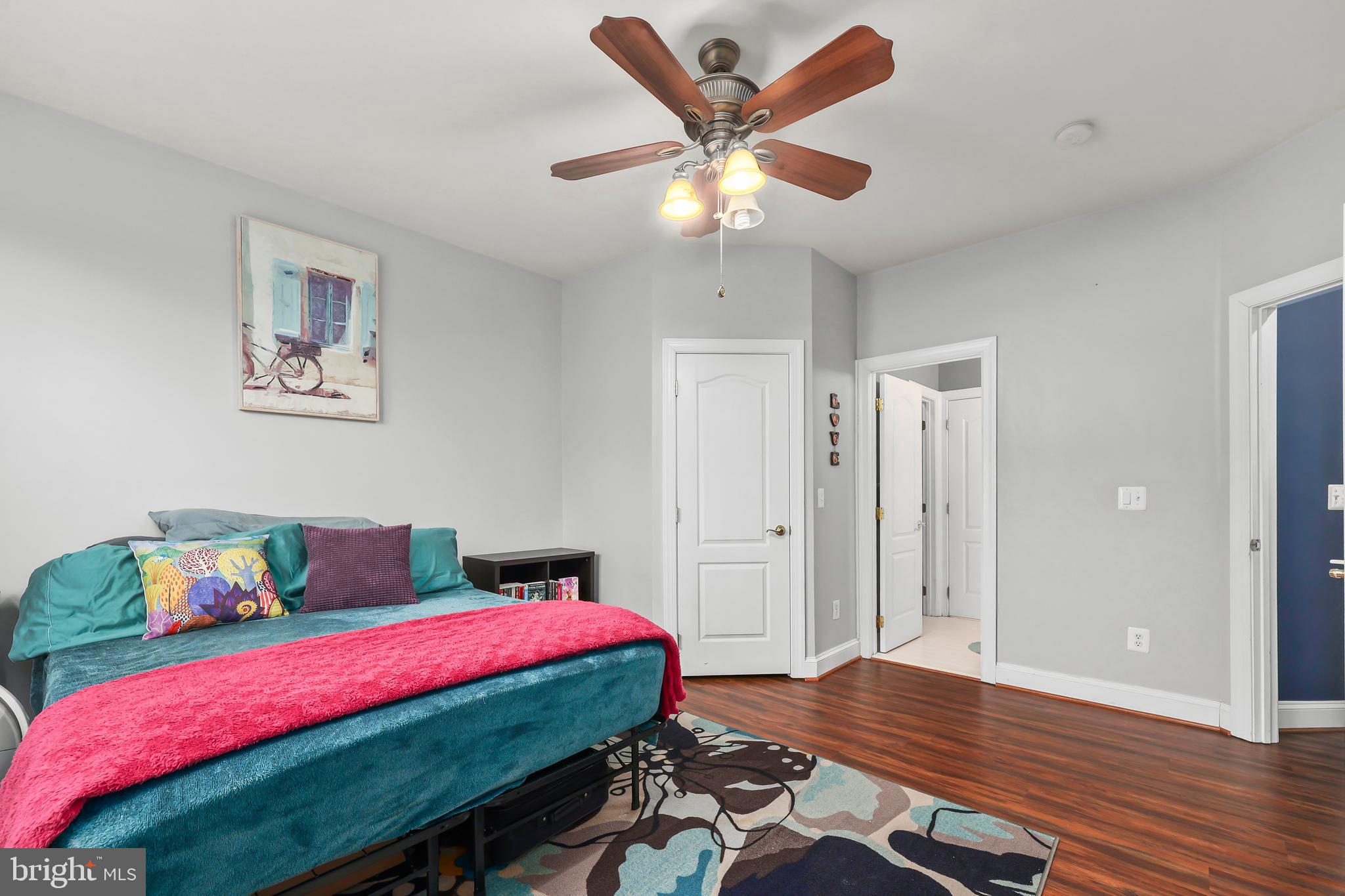 LAUREL HILL LANDBAY - Residential