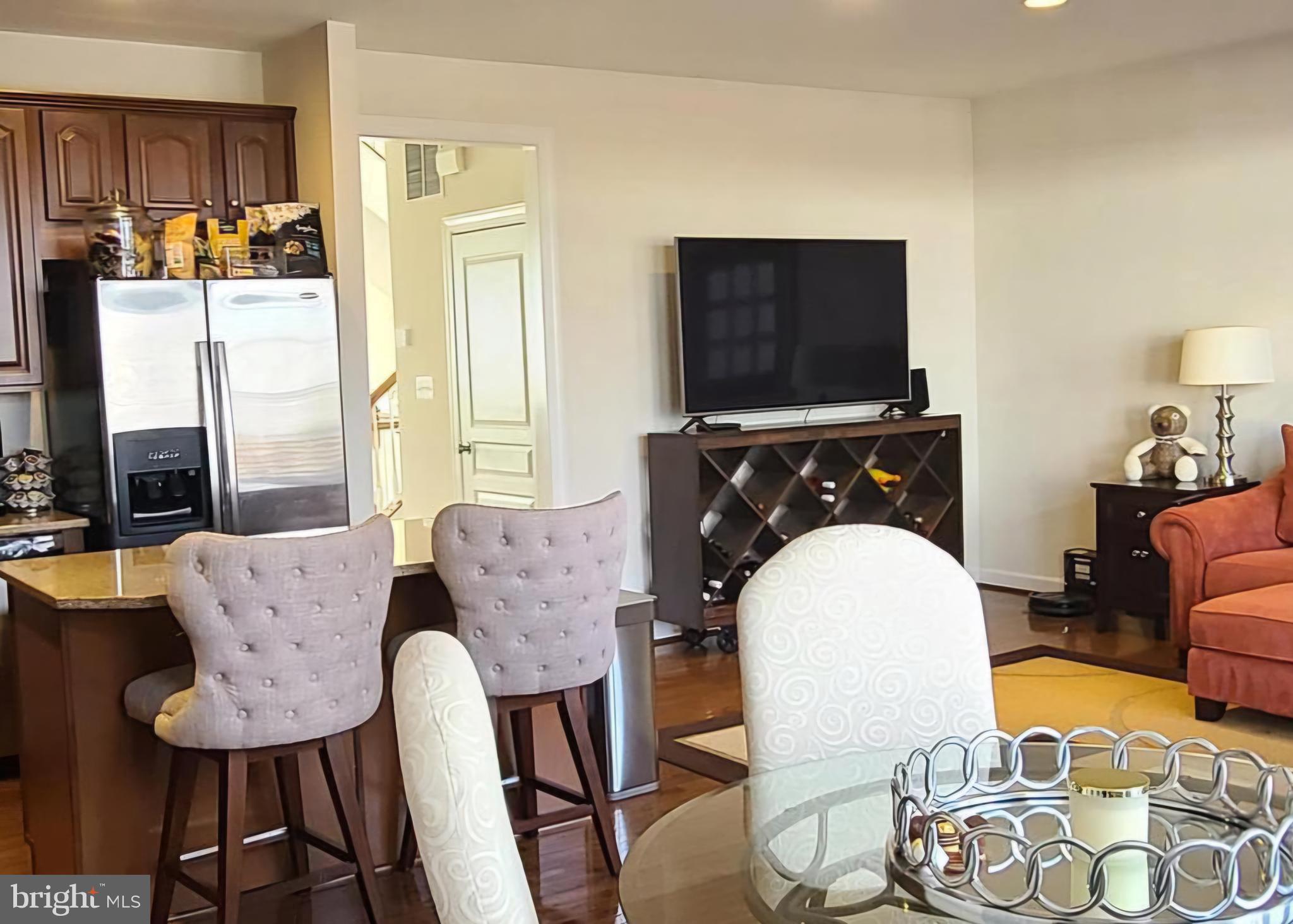 LITTLE RIVER COMMONS - Residential Lease