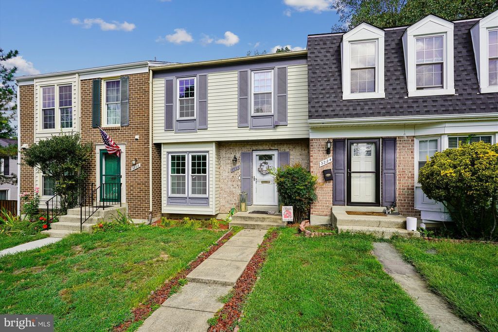 Photo of 3226 Foothill Street, WOODBRIDGE, VA 22192 (MLS # VAPW2104478)