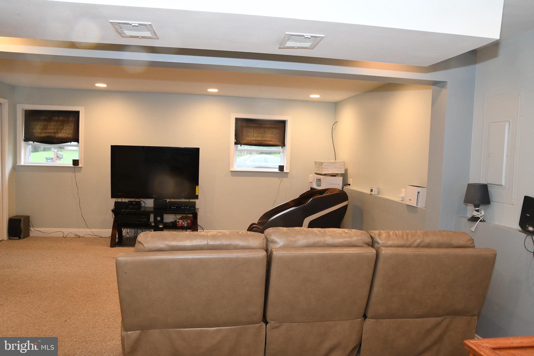 HOLLAWAY ESTATES - Residential