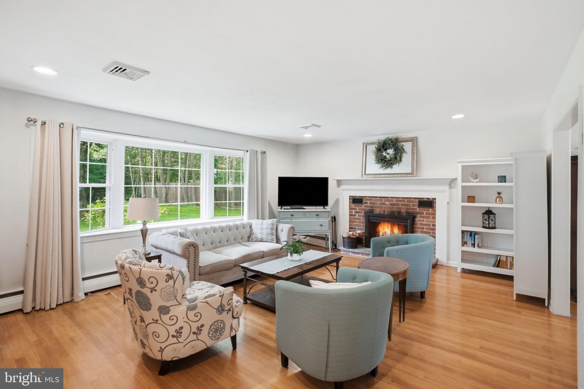 2402 HICKORY HILL ROAD
