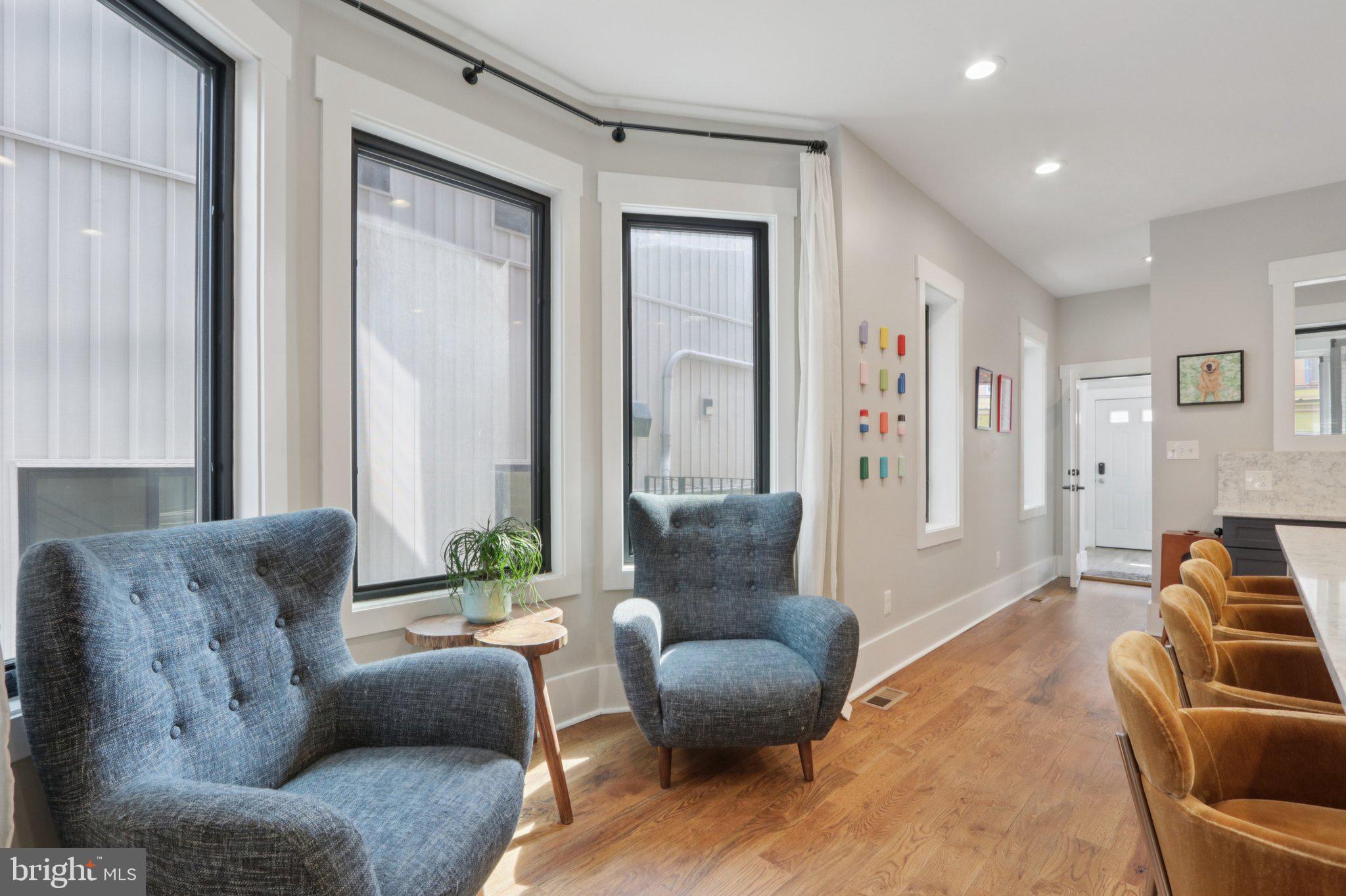 UNIVERSITY CITY - Residential