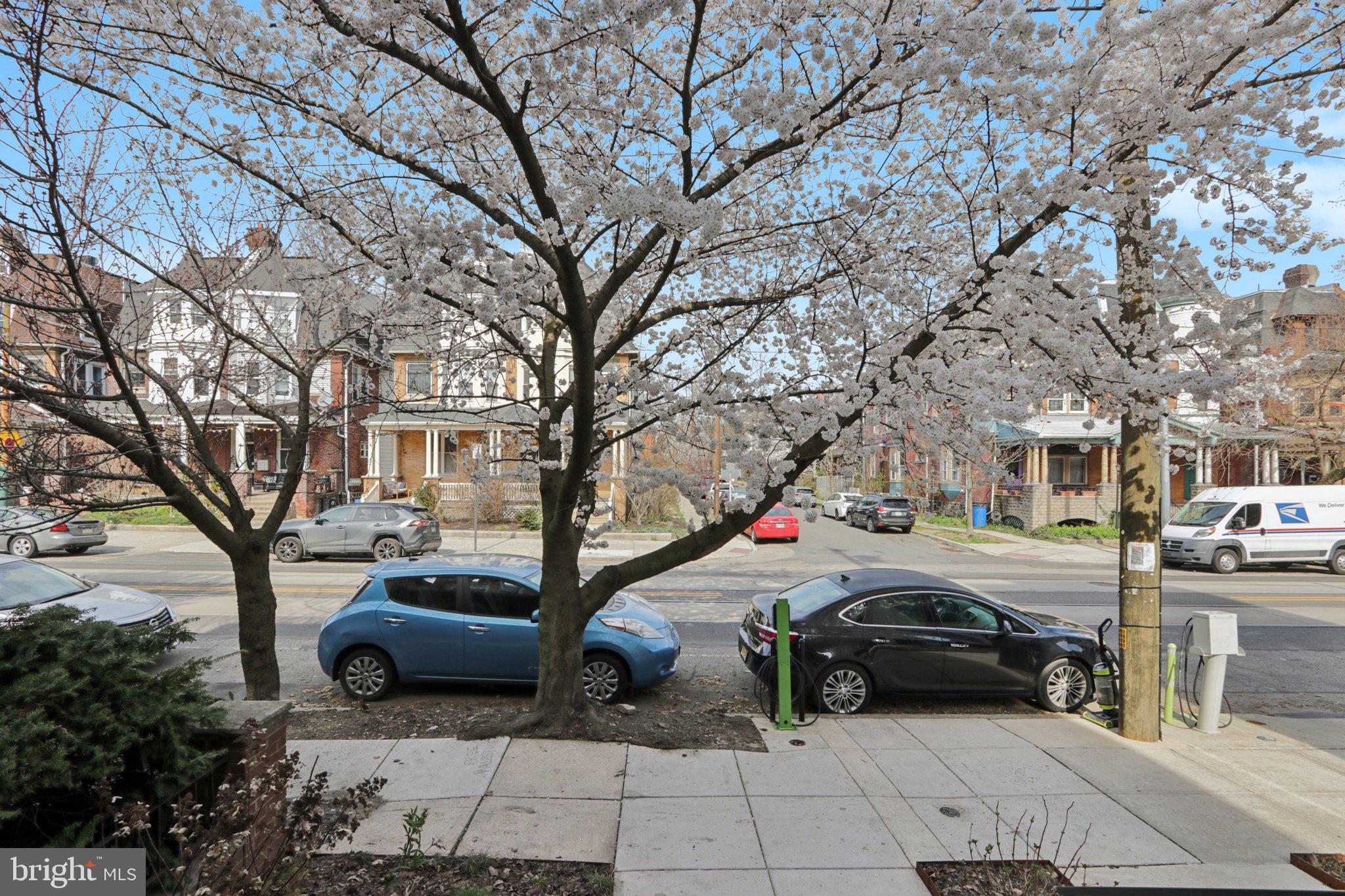 UNIVERSITY CITY - Residential