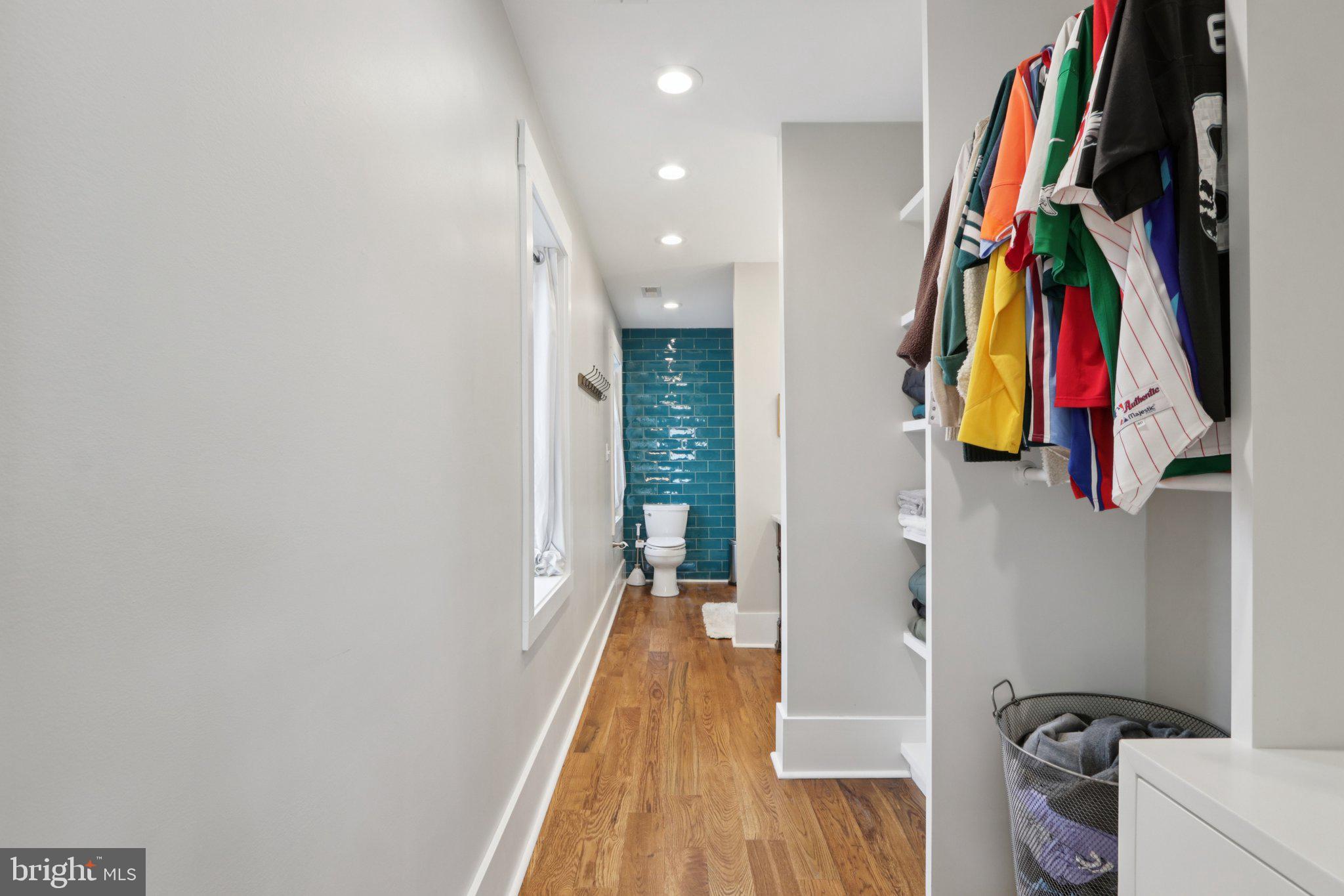 UNIVERSITY CITY - Residential