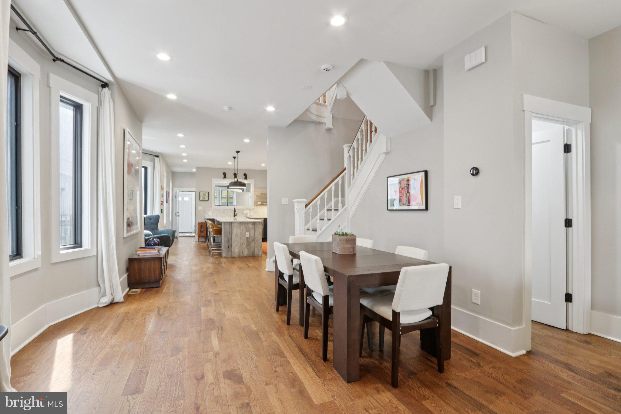 UNIVERSITY CITY - Residential