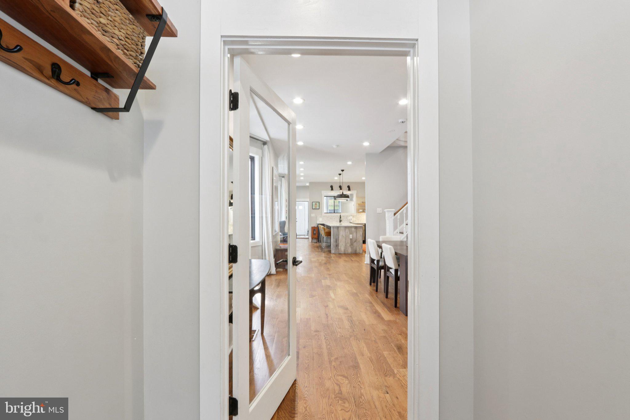 UNIVERSITY CITY - Residential