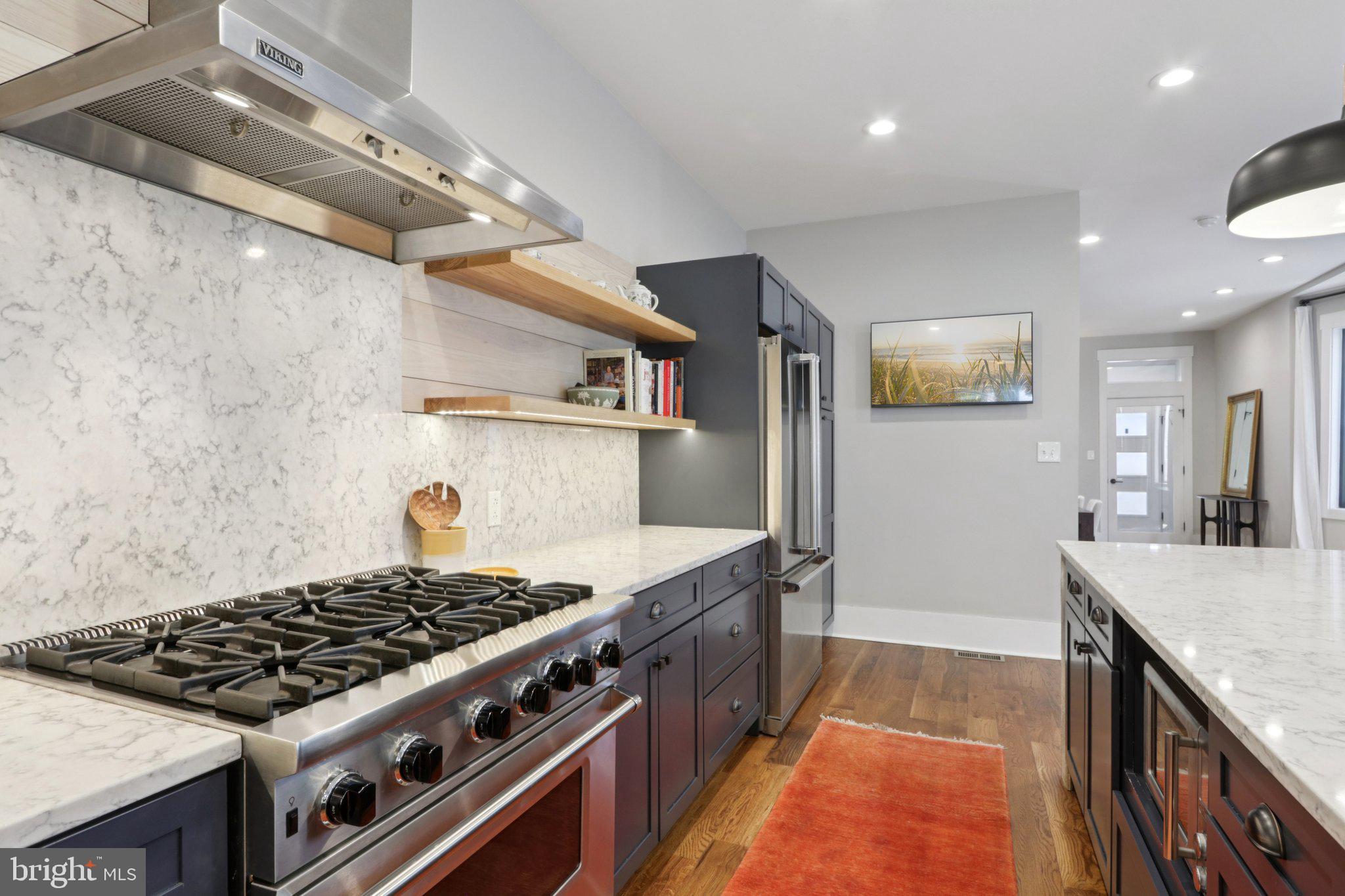 UNIVERSITY CITY - Residential